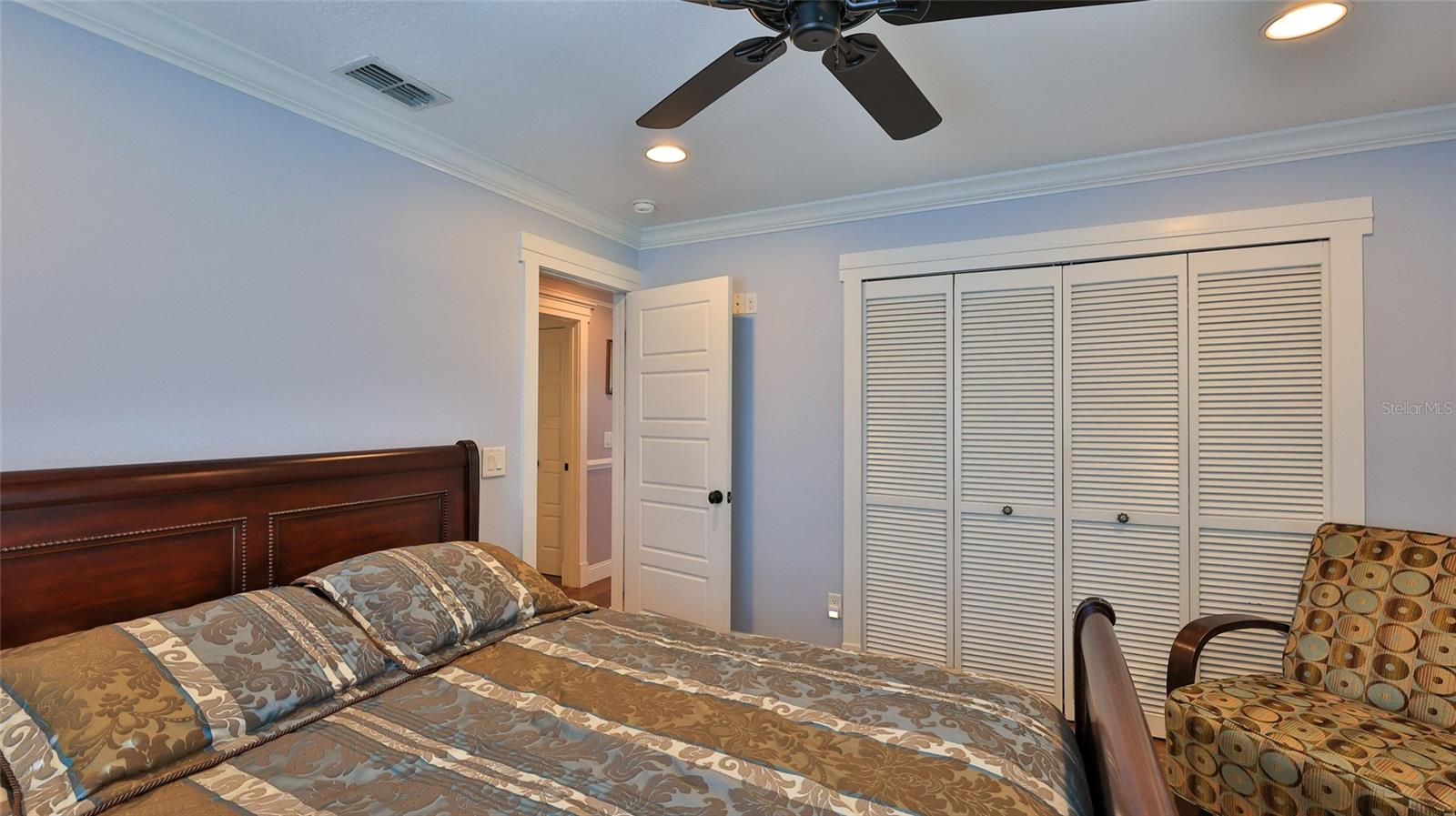 2530 E NEW YORK AVE, DELAND, FL, 32724