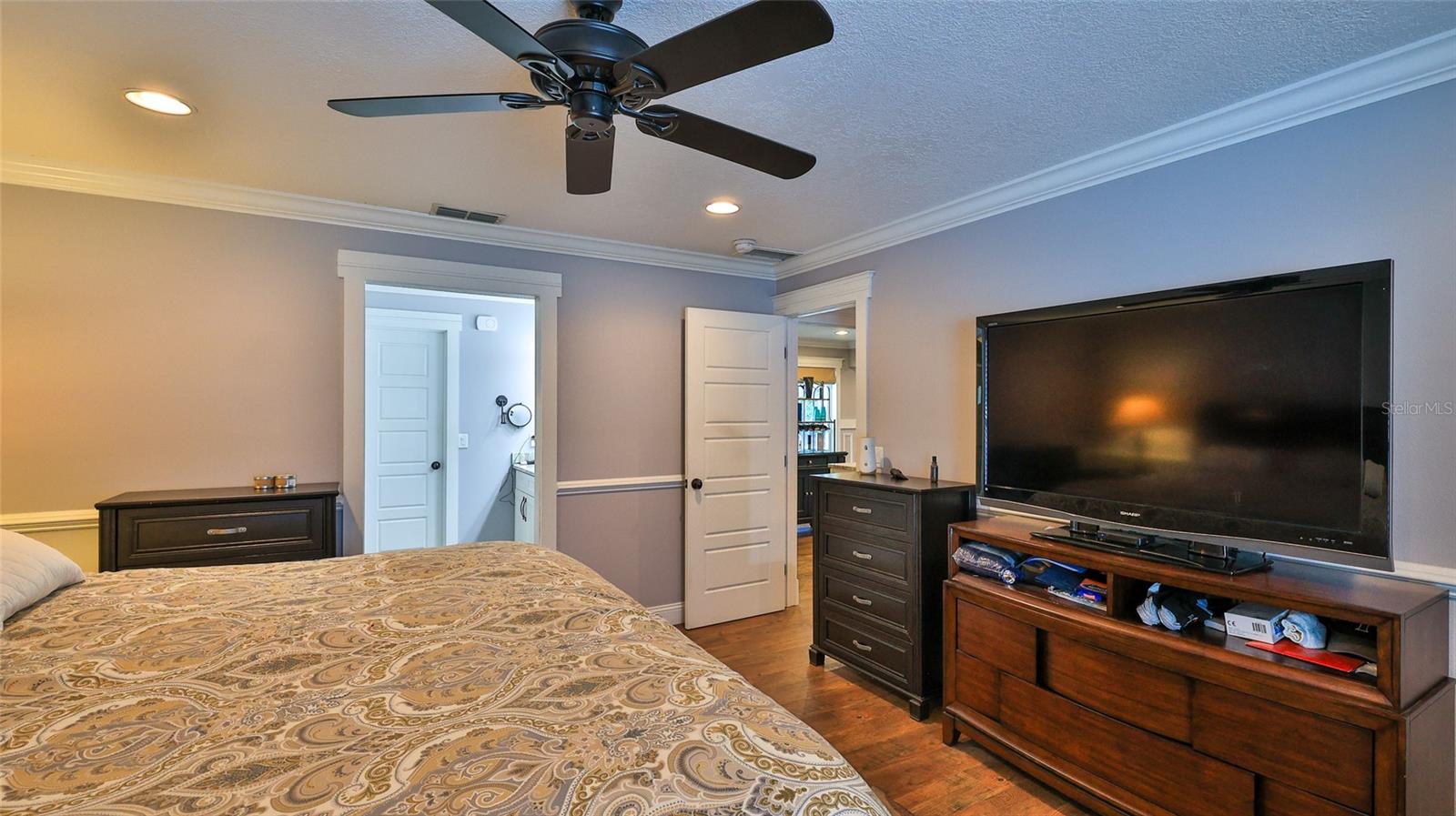 2530 E NEW YORK AVE, DELAND, FL, 32724