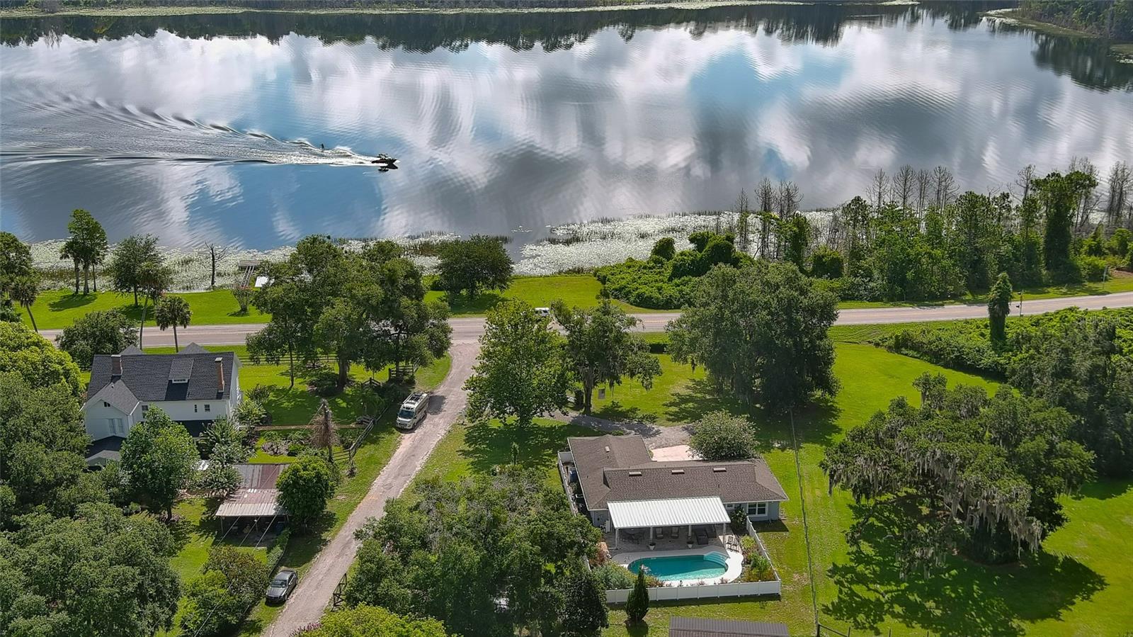 2530 E NEW YORK AVE, DELAND, FL, 32724