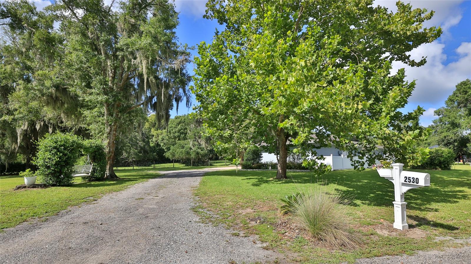 2530 E NEW YORK AVE, DELAND, FL, 32724