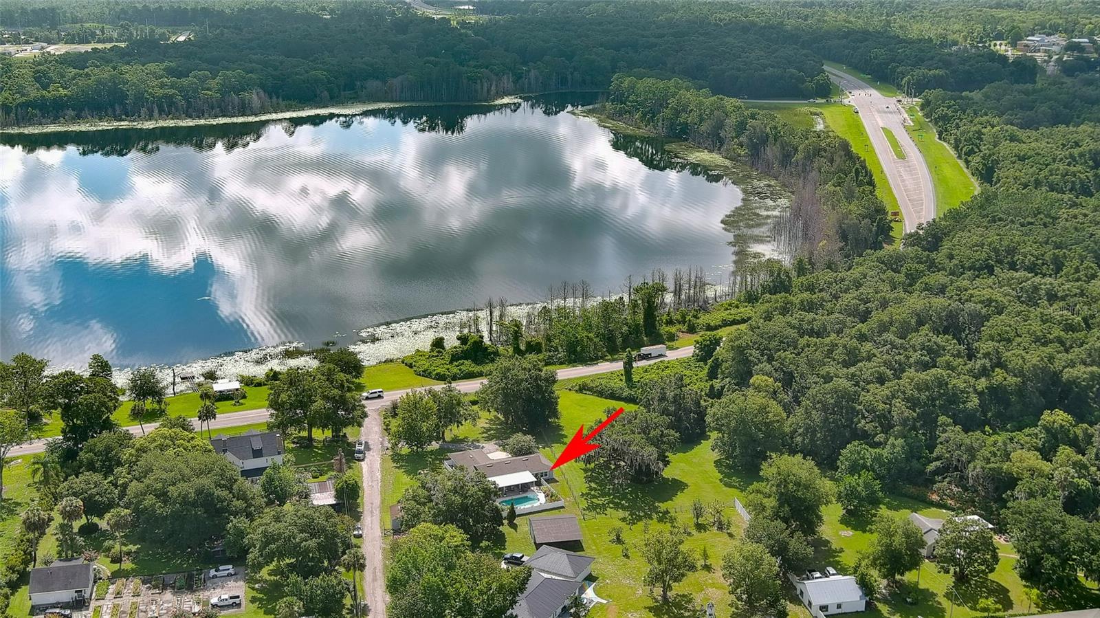 2530 E NEW YORK AVE, DELAND, FL, 32724