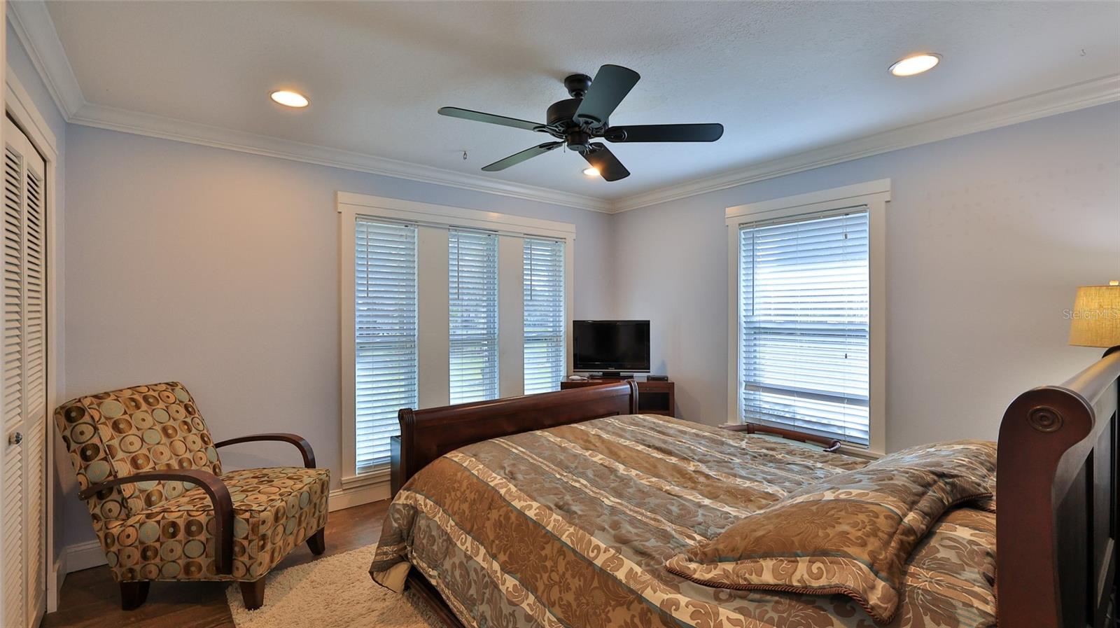 2530 E NEW YORK AVE, DELAND, FL, 32724