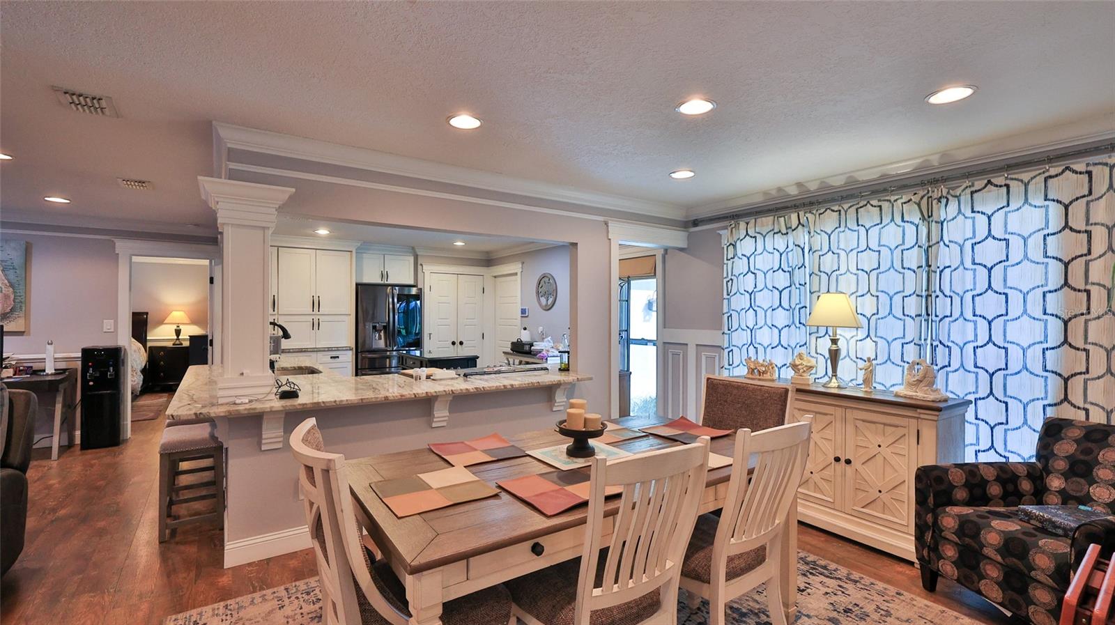 2530 E NEW YORK AVE, DELAND, FL, 32724