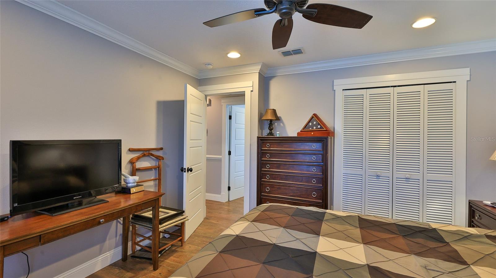 2530 E NEW YORK AVE, DELAND, FL, 32724