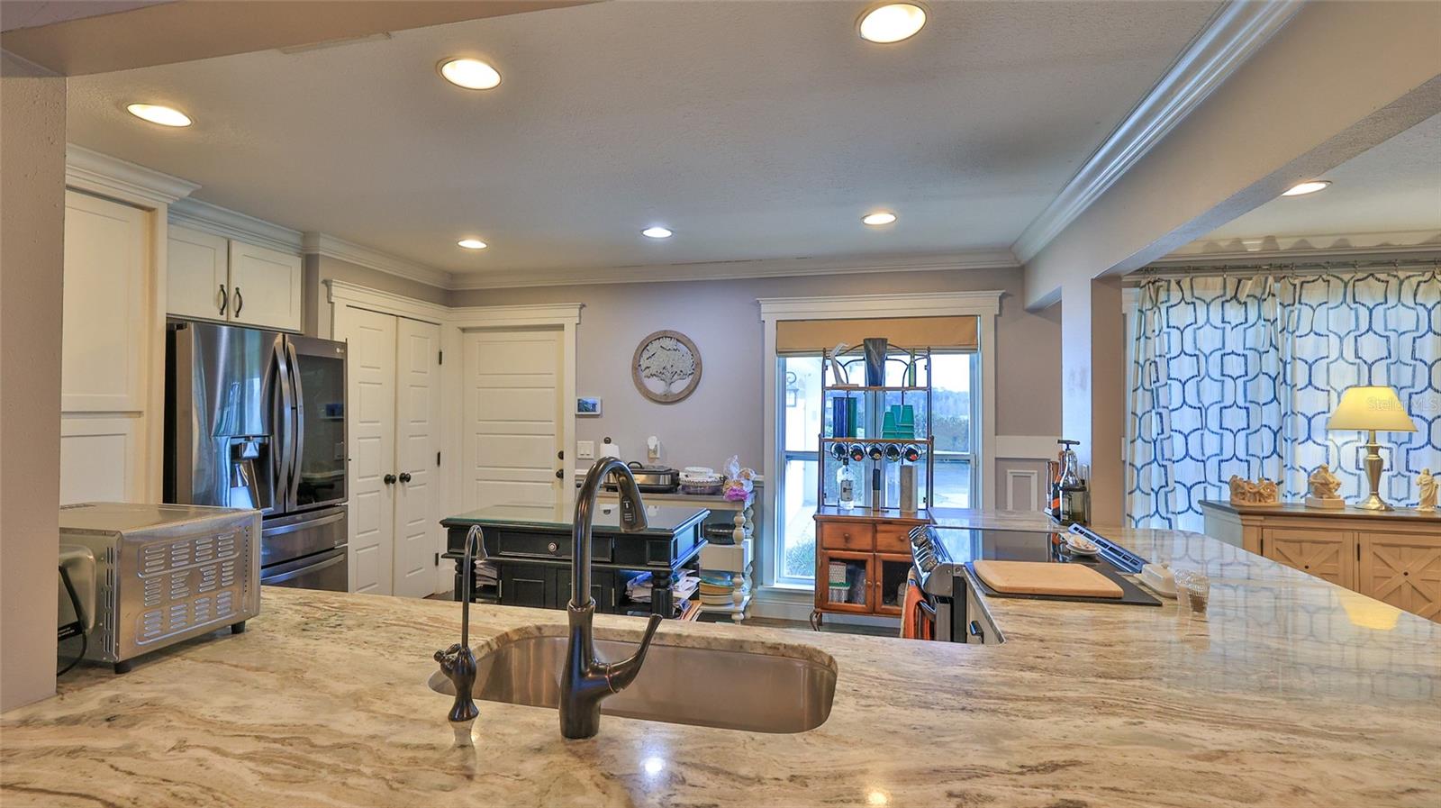 2530 E NEW YORK AVE, DELAND, FL, 32724