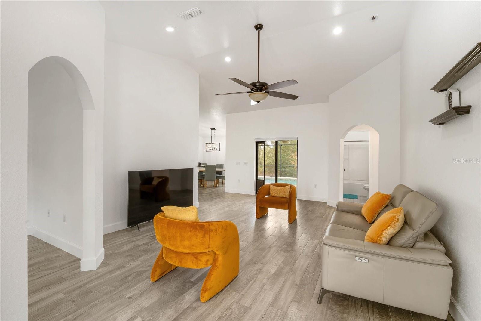 1295 EVERGREEN PARK CIR, LAKELAND, FL, 33813