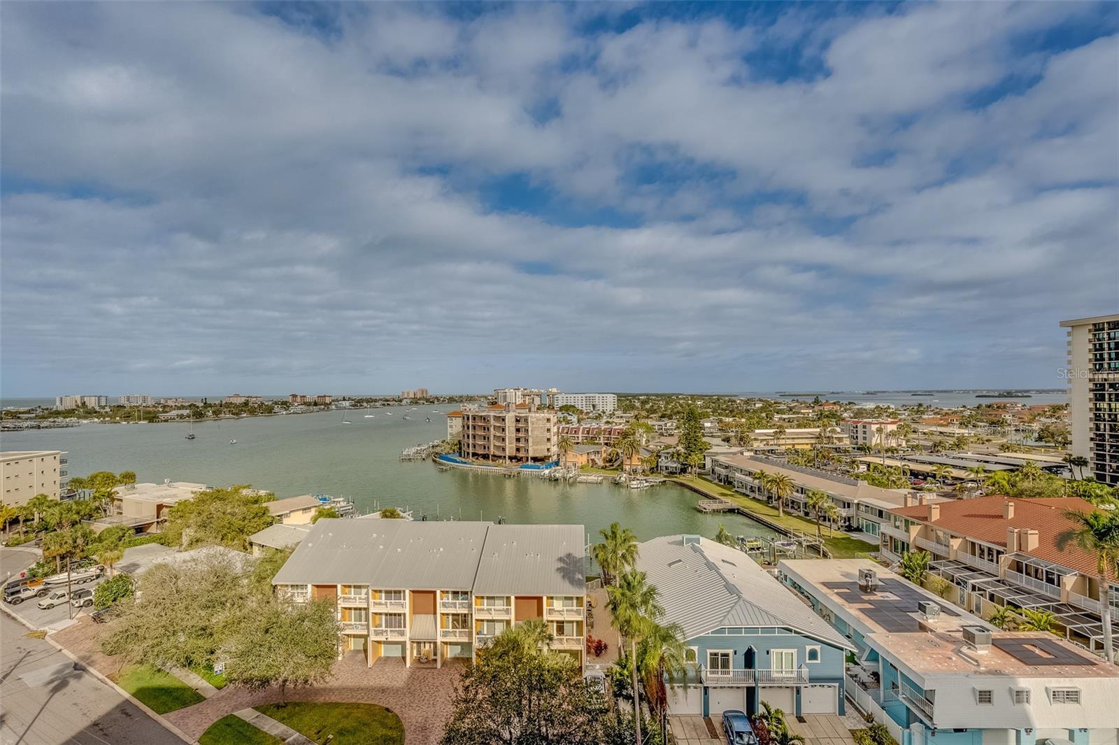 255 DOLPHIN PT #1012, CLEARWATER BEACH, FL, 33767