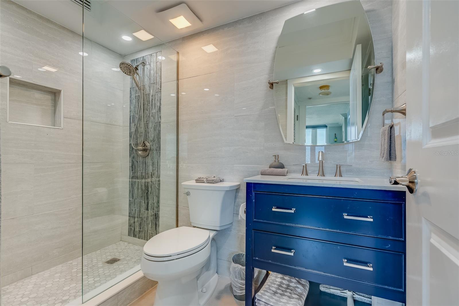 255 DOLPHIN PT #1012, CLEARWATER BEACH, FL, 33767