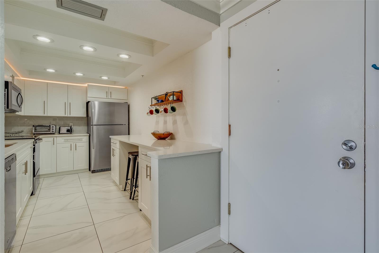 255 DOLPHIN PT #1012, CLEARWATER BEACH, FL, 33767
