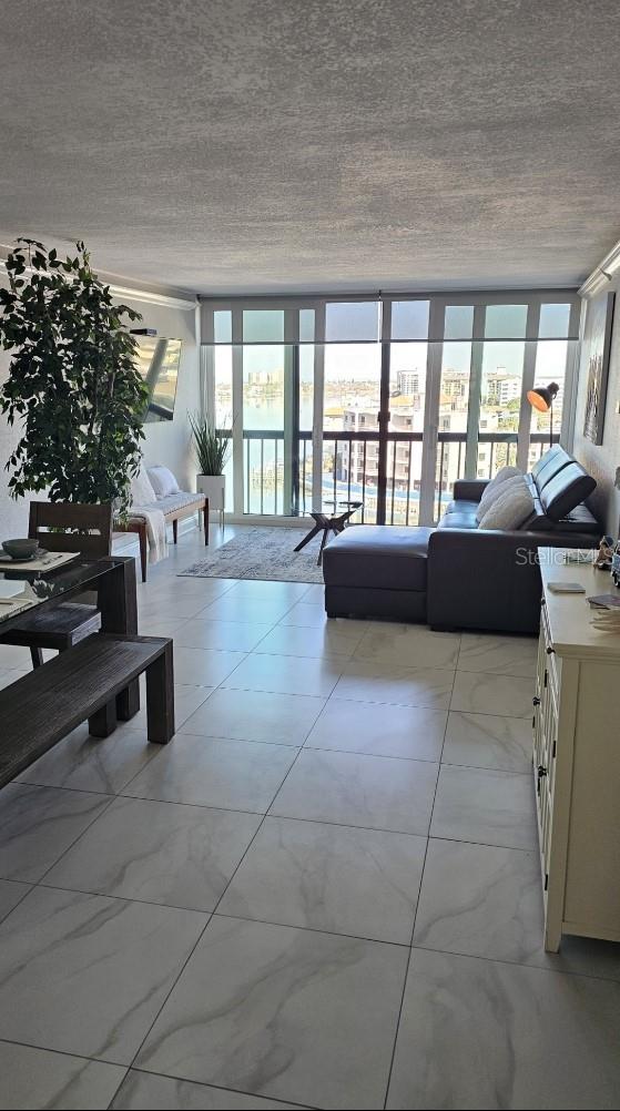 255 DOLPHIN PT #1012, CLEARWATER BEACH, FL, 33767