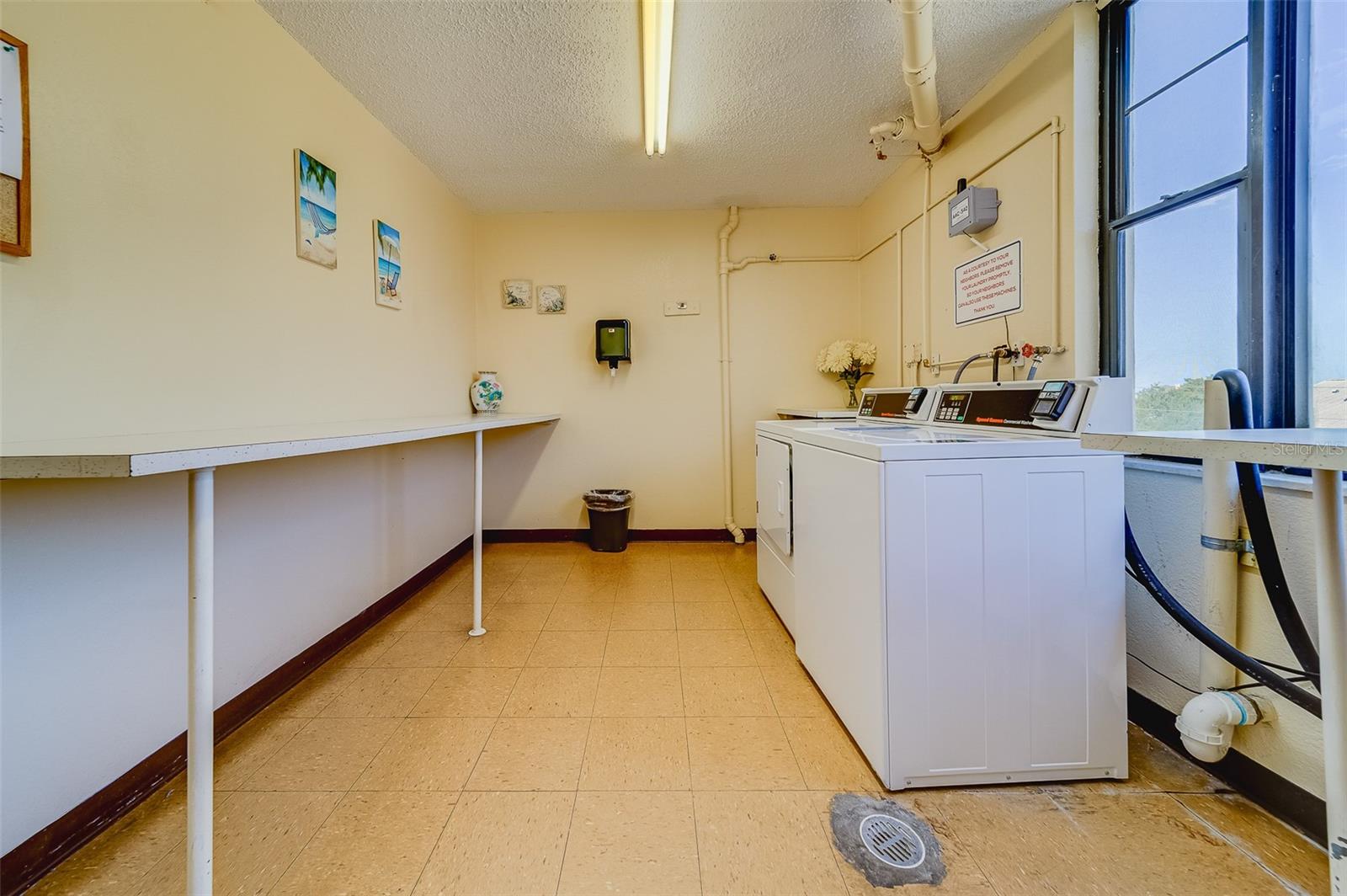 255 DOLPHIN PT #1012, CLEARWATER BEACH, FL, 33767