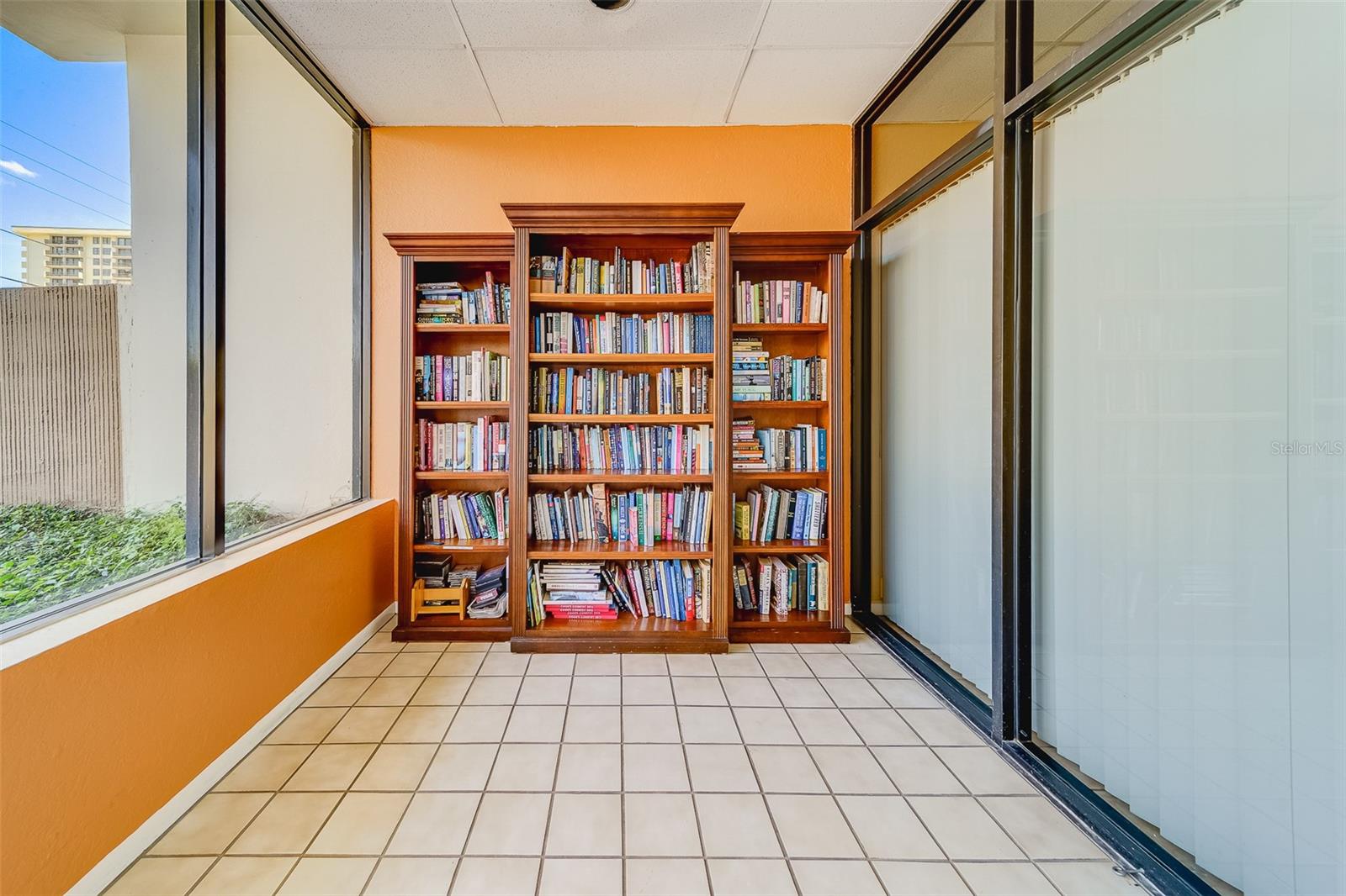 255 DOLPHIN PT #1012, CLEARWATER BEACH, FL, 33767