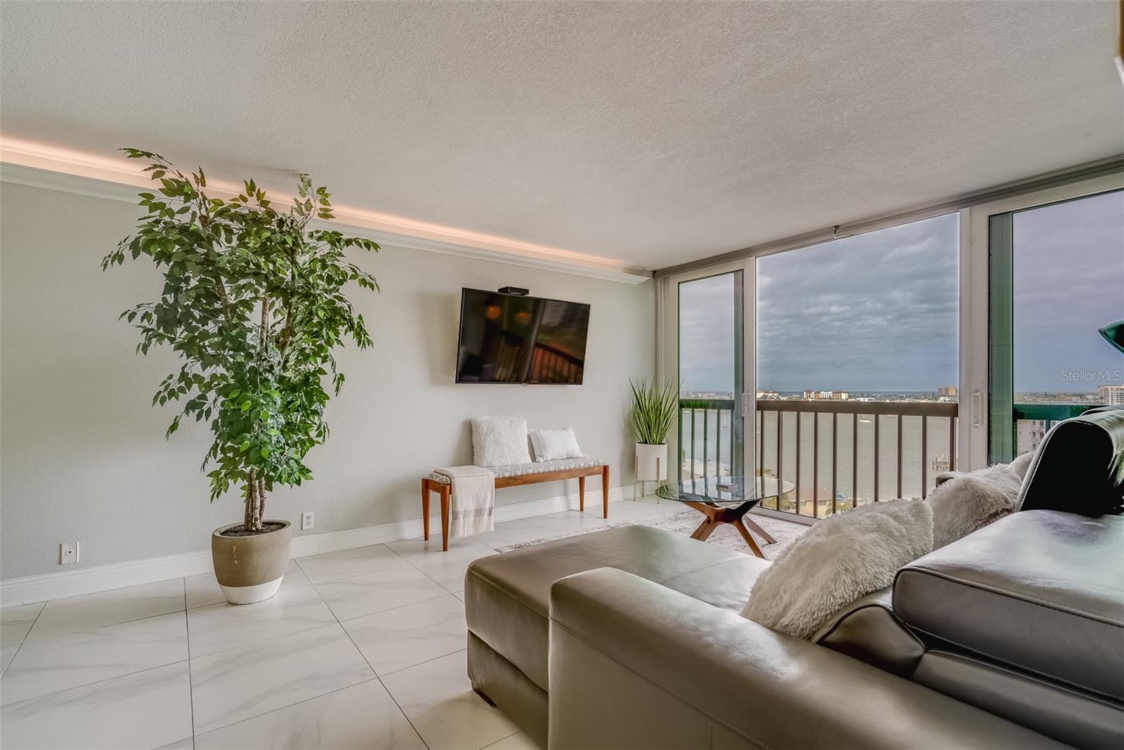 255 DOLPHIN PT #1012, CLEARWATER BEACH, FL, 33767