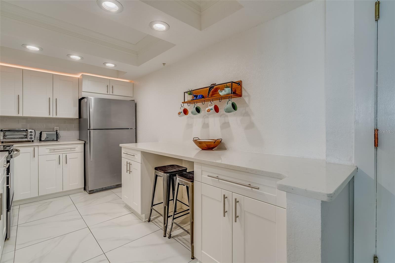 255 DOLPHIN PT #1012, CLEARWATER BEACH, FL, 33767