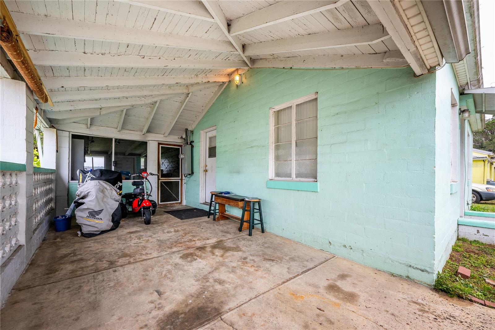 103 E LAUREL OAK DR, EUSTIS, FL, 32726
