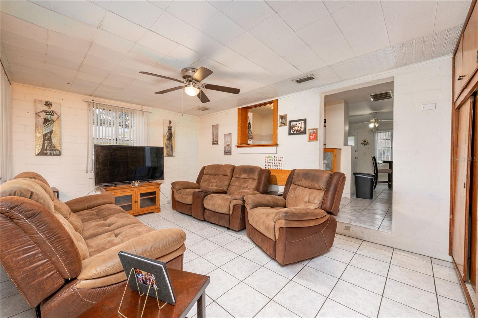 103 E LAUREL OAK DR, EUSTIS, FL, 32726