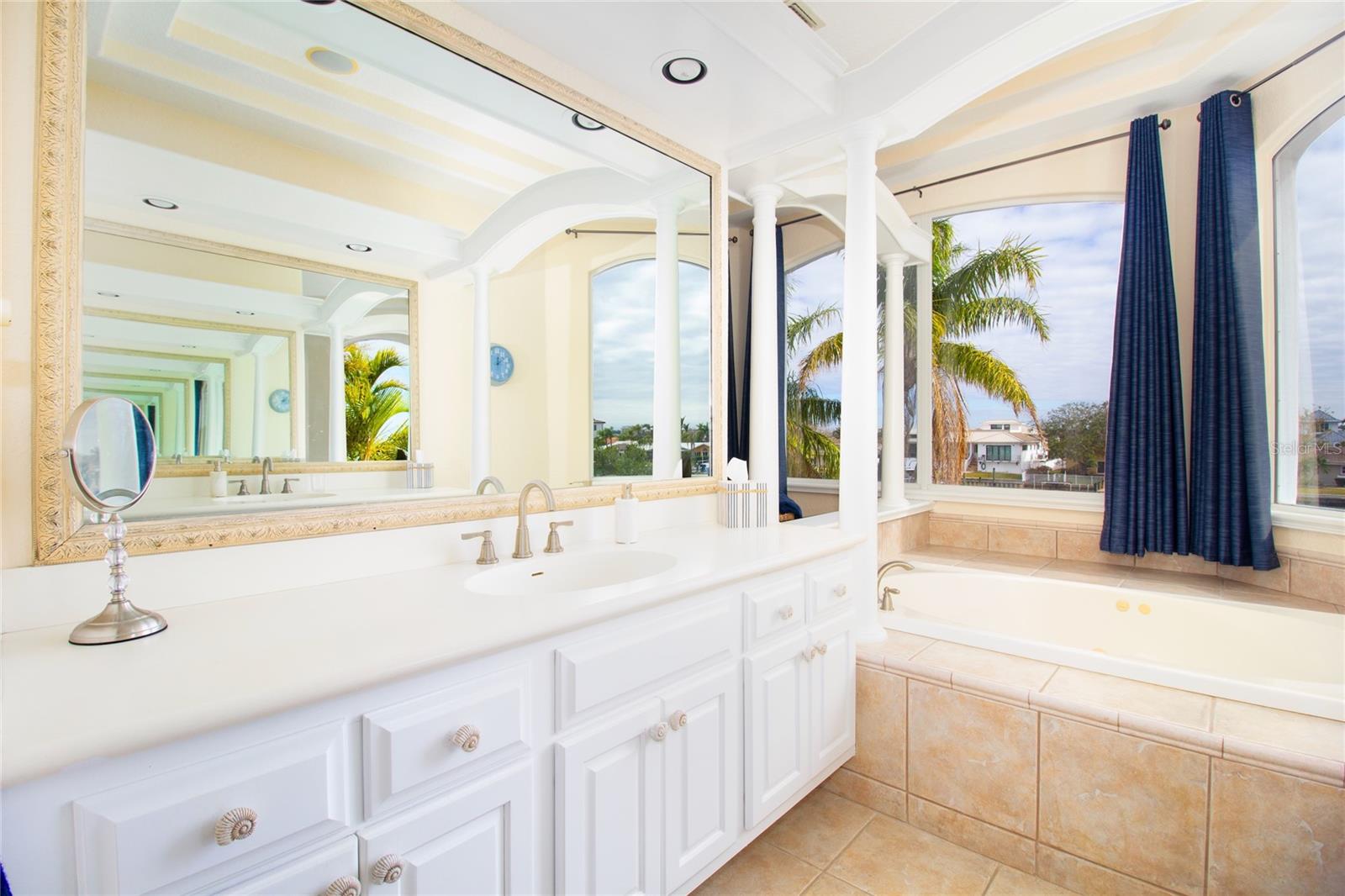 301 MIDWAY IS, CLEARWATER BEACH, FL, 33767