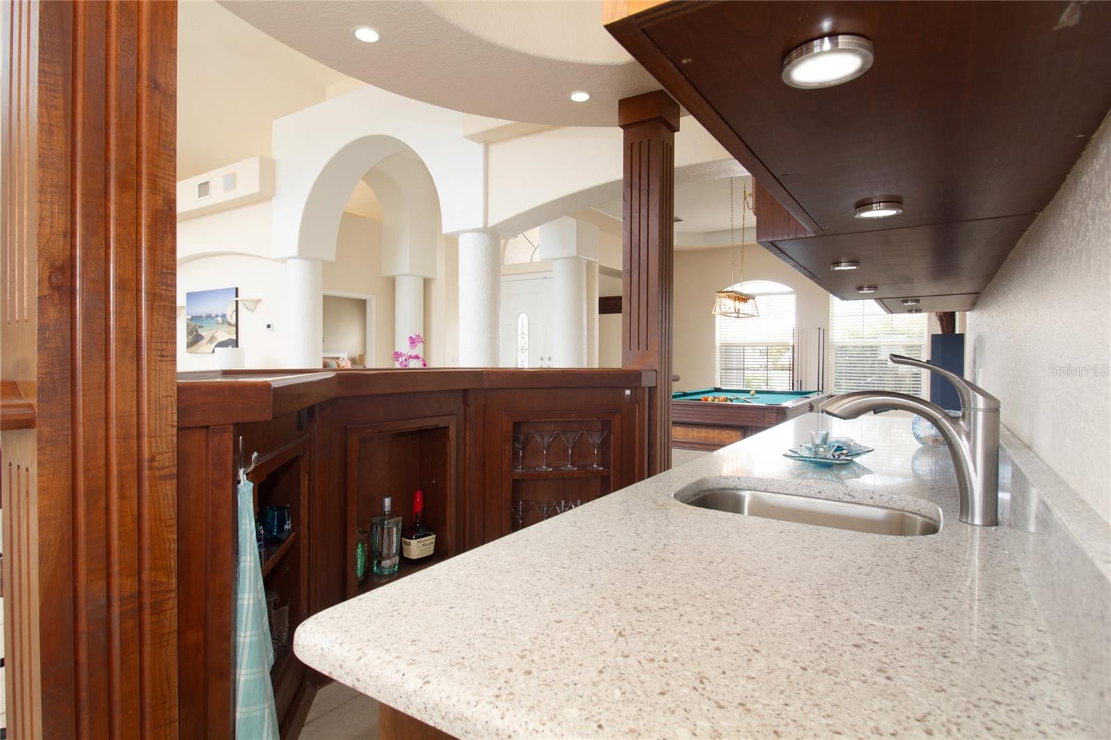 301 MIDWAY IS, CLEARWATER BEACH, FL, 33767