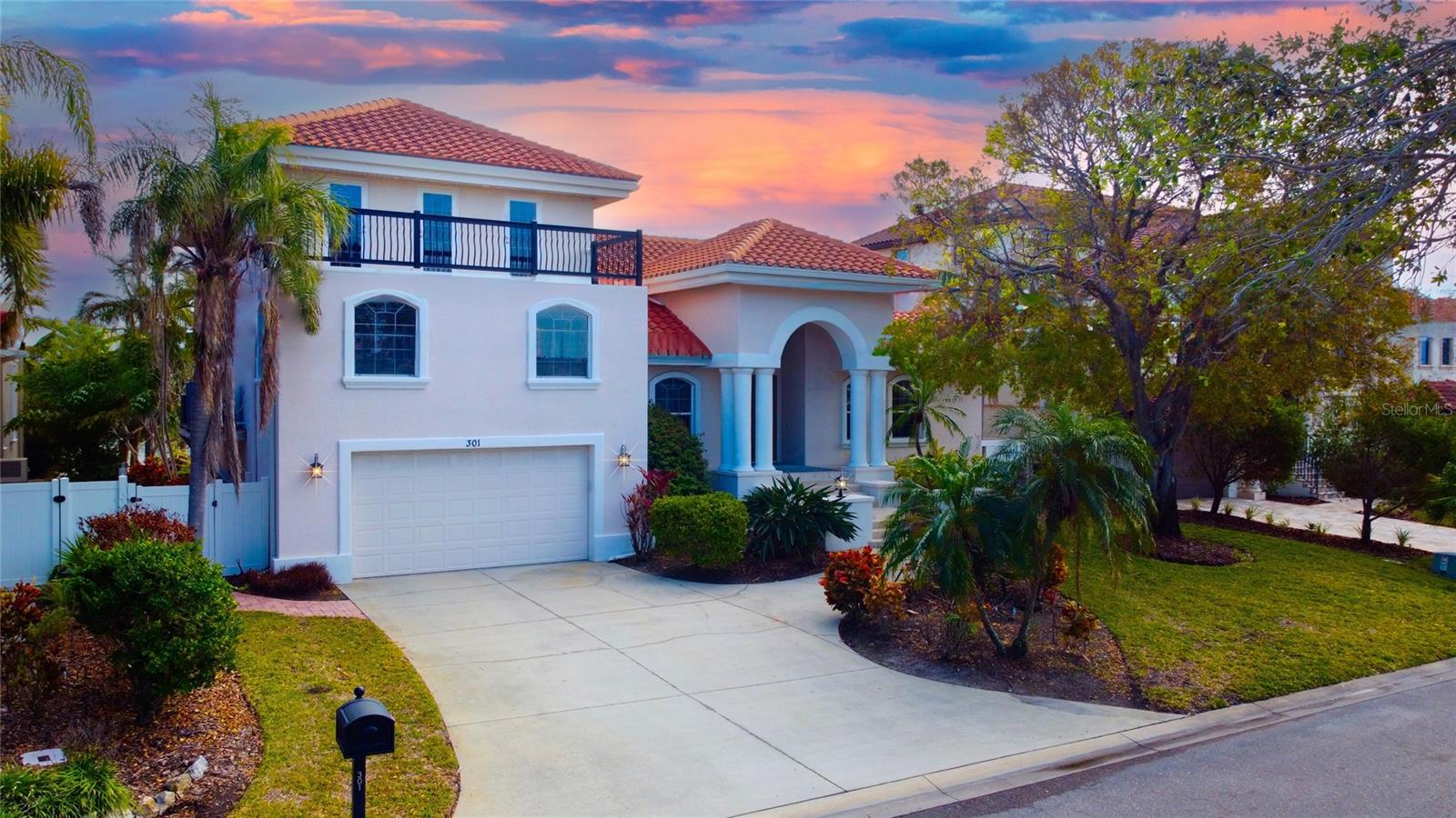 301 MIDWAY IS, CLEARWATER BEACH, FL, 33767