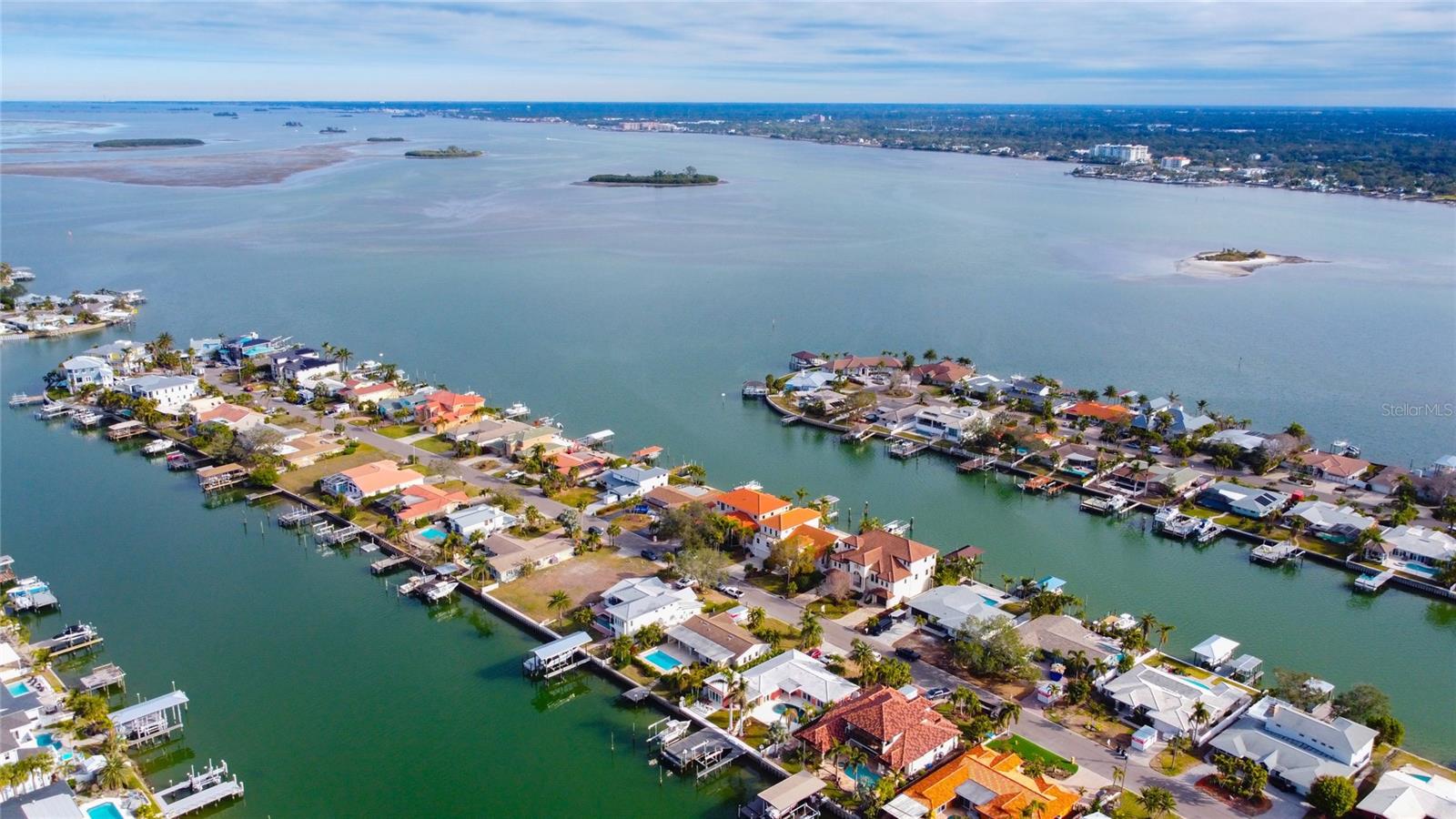 301 MIDWAY IS, CLEARWATER BEACH, FL, 33767