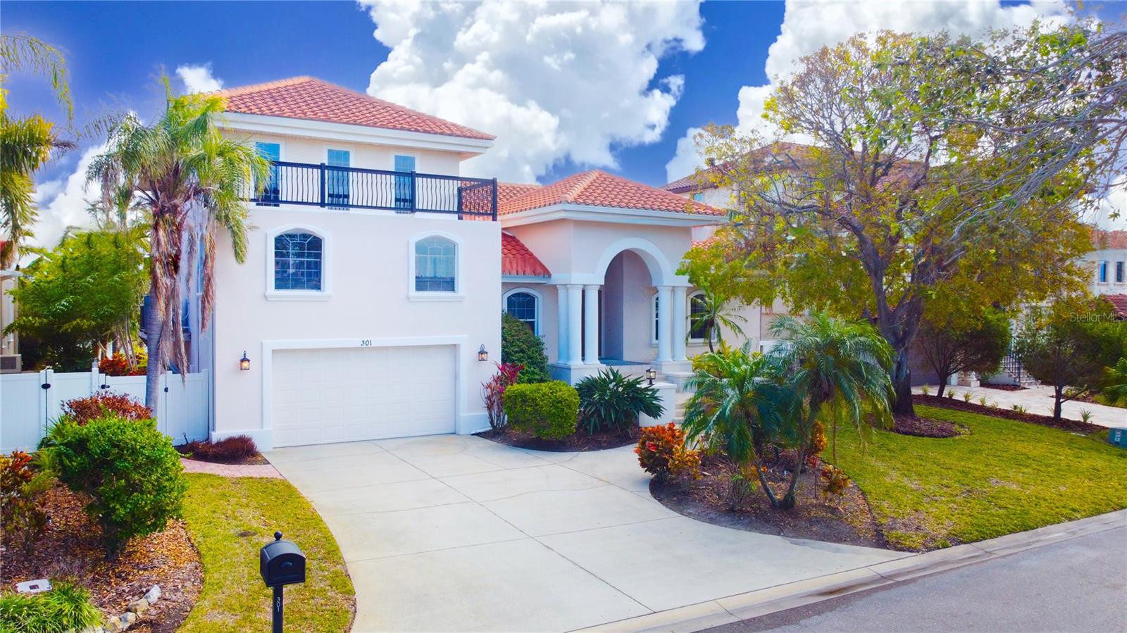 301 MIDWAY IS, CLEARWATER BEACH, FL, 33767
