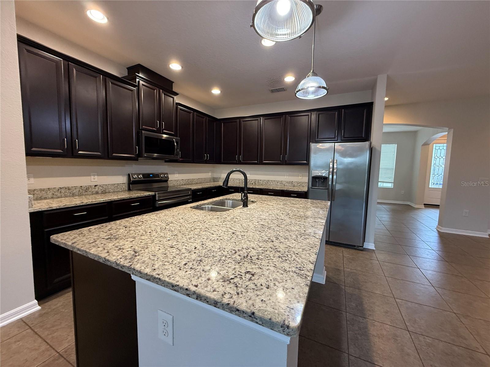 2402 MISTY COVE CIR, APOPKA, FL, 32712
