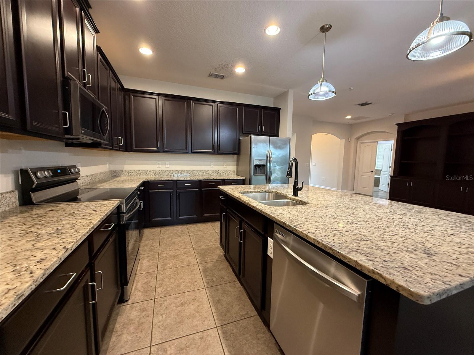 2402 MISTY COVE CIR, APOPKA, FL, 32712