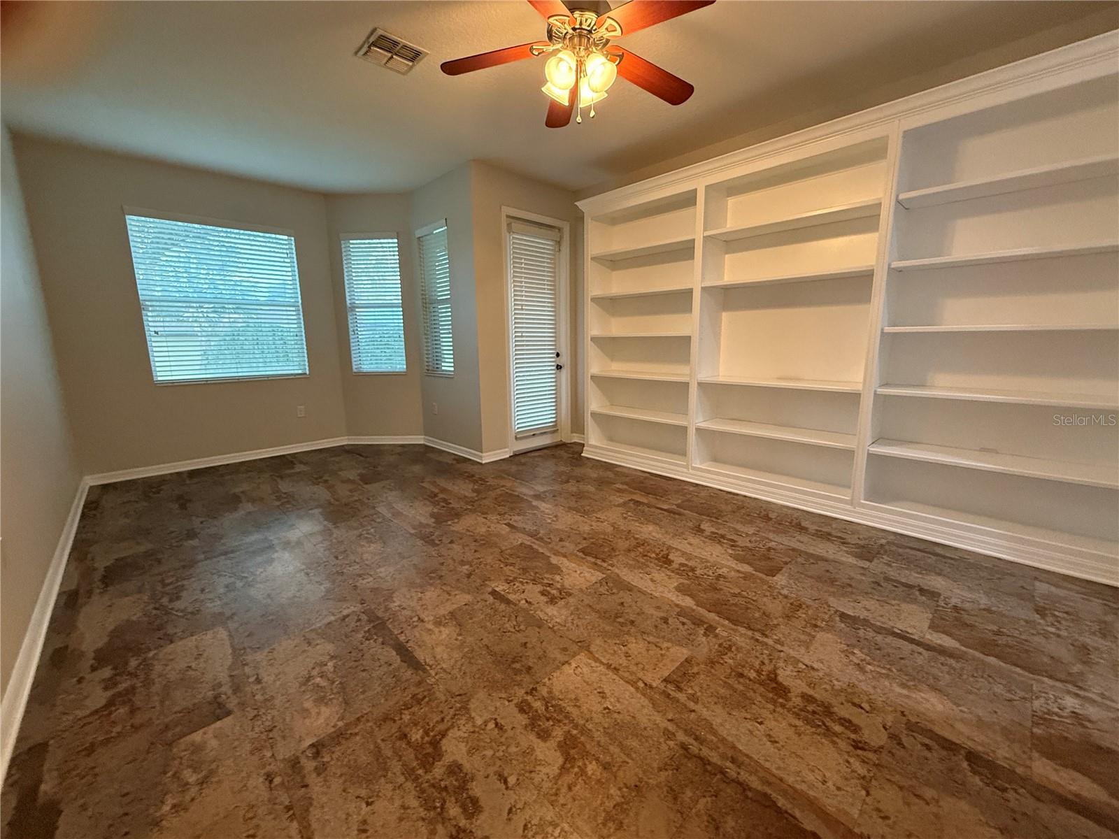2402 MISTY COVE CIR, APOPKA, FL, 32712