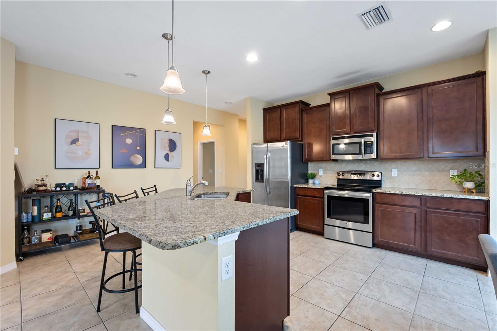 8120 ENCLAVE WAY #101, SARASOTA, FL, 34243