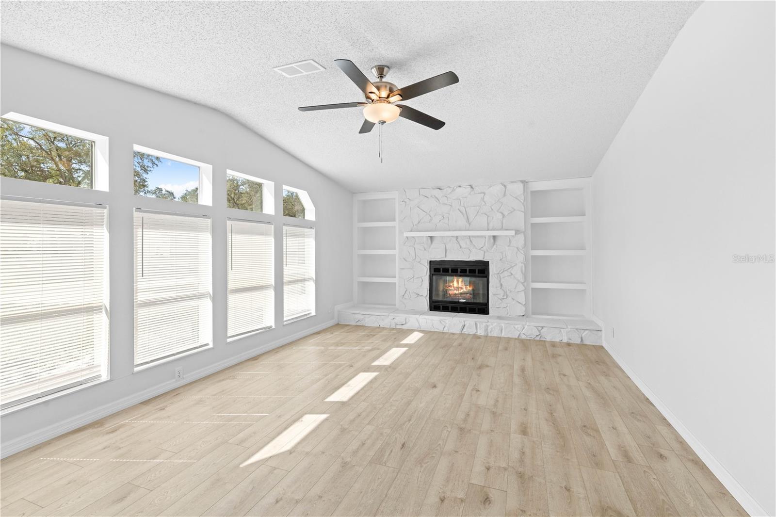 39705 SUNBURST DR, DADE CITY, FL, 33525