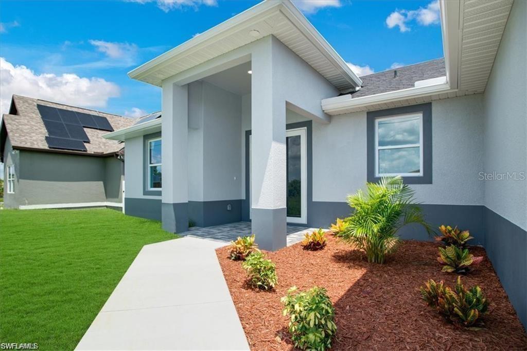 100 SARA AVE N, LEHIGH ACRES, FL, 33971