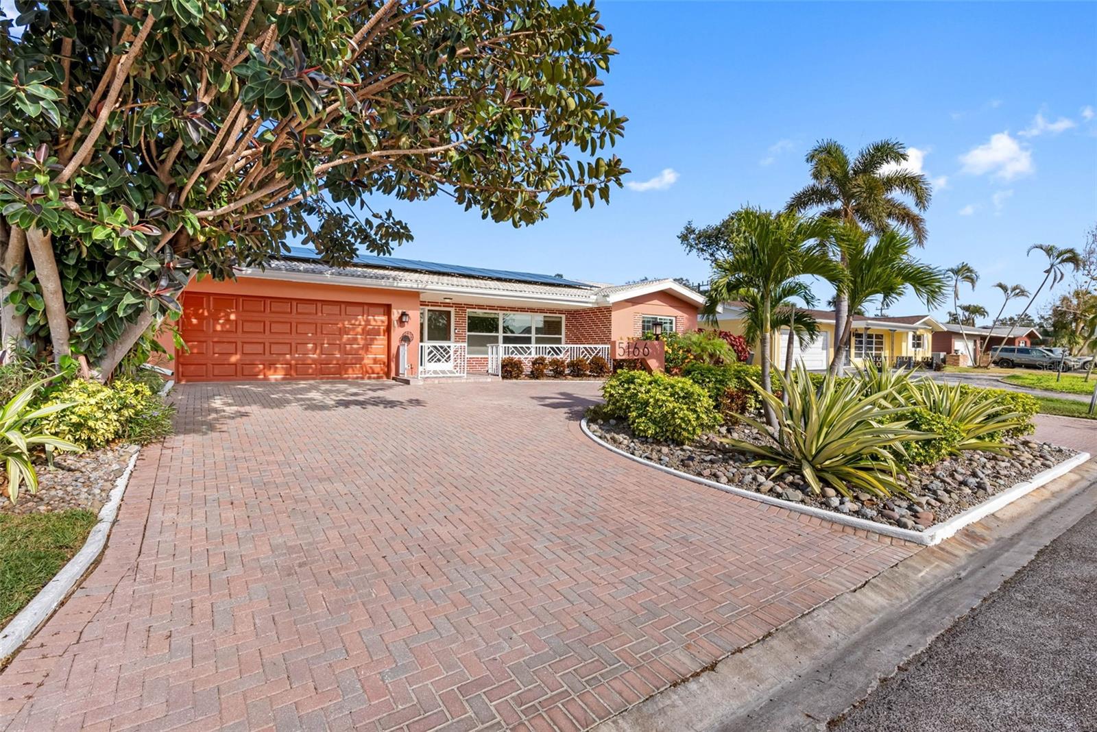 5166 39TH ST S, ST PETERSBURG, FL, 33711