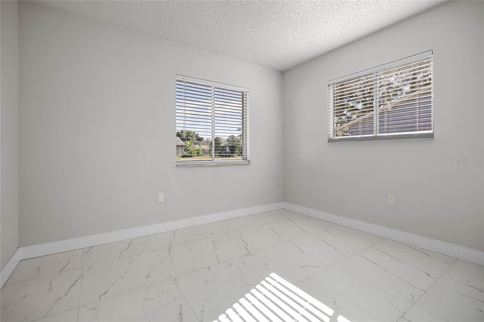 2725 LAKEWOOD LN, EUSTIS, FL, 32726
