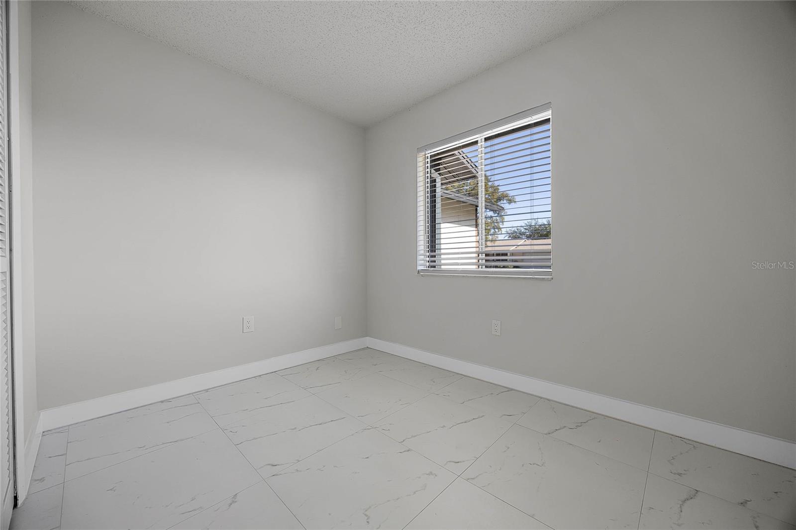 2725 LAKEWOOD LN, EUSTIS, FL, 32726