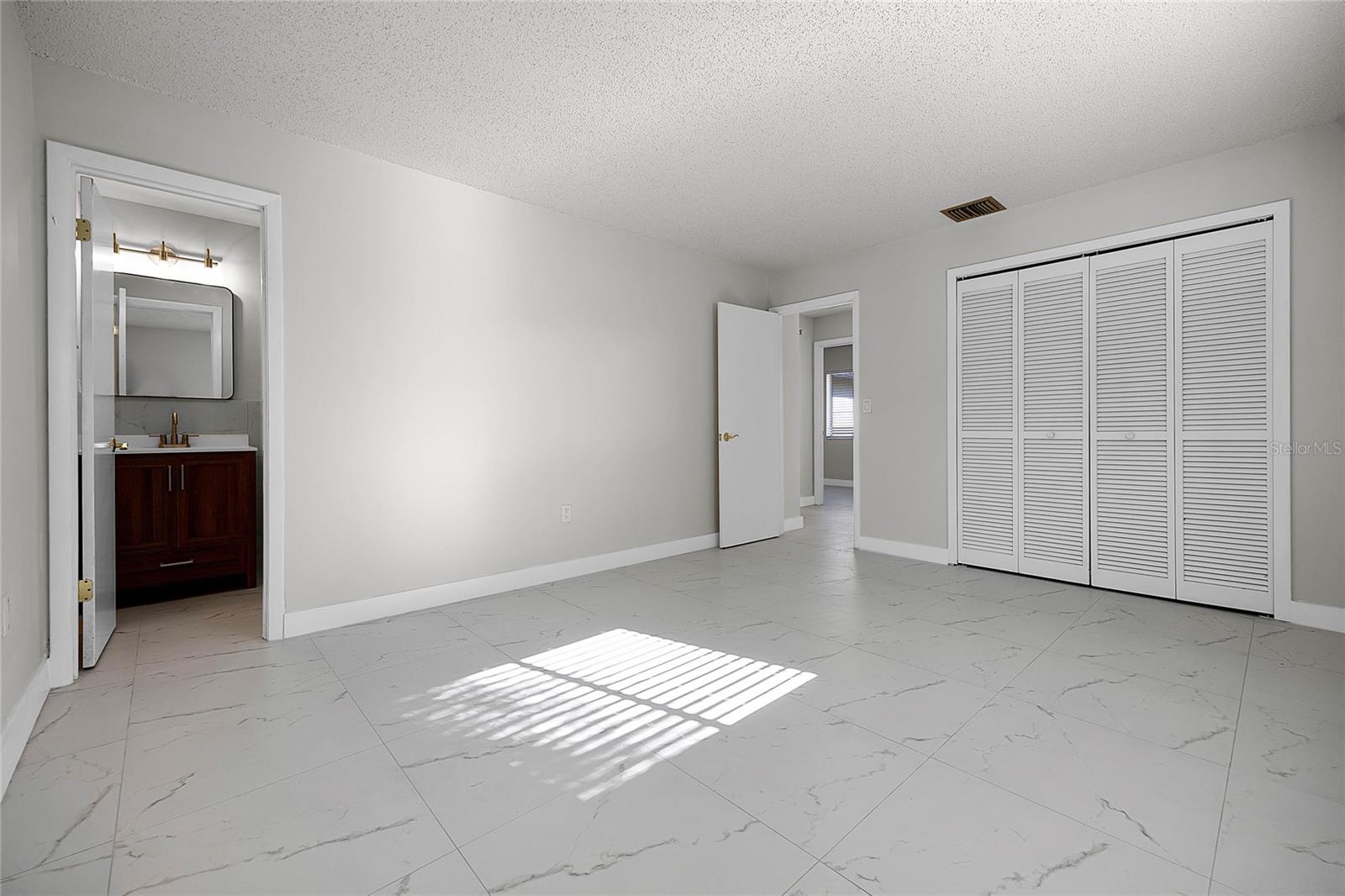 2725 LAKEWOOD LN, EUSTIS, FL, 32726