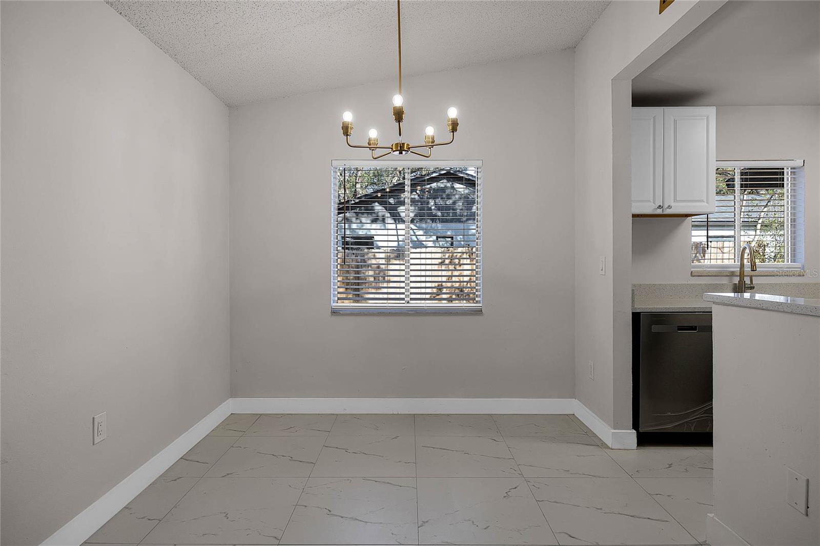 2725 LAKEWOOD LN, EUSTIS, FL, 32726