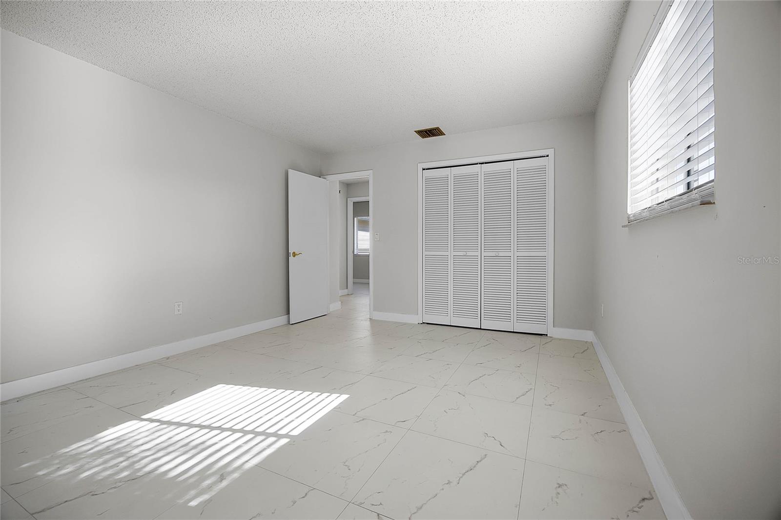 2725 LAKEWOOD LN, EUSTIS, FL, 32726