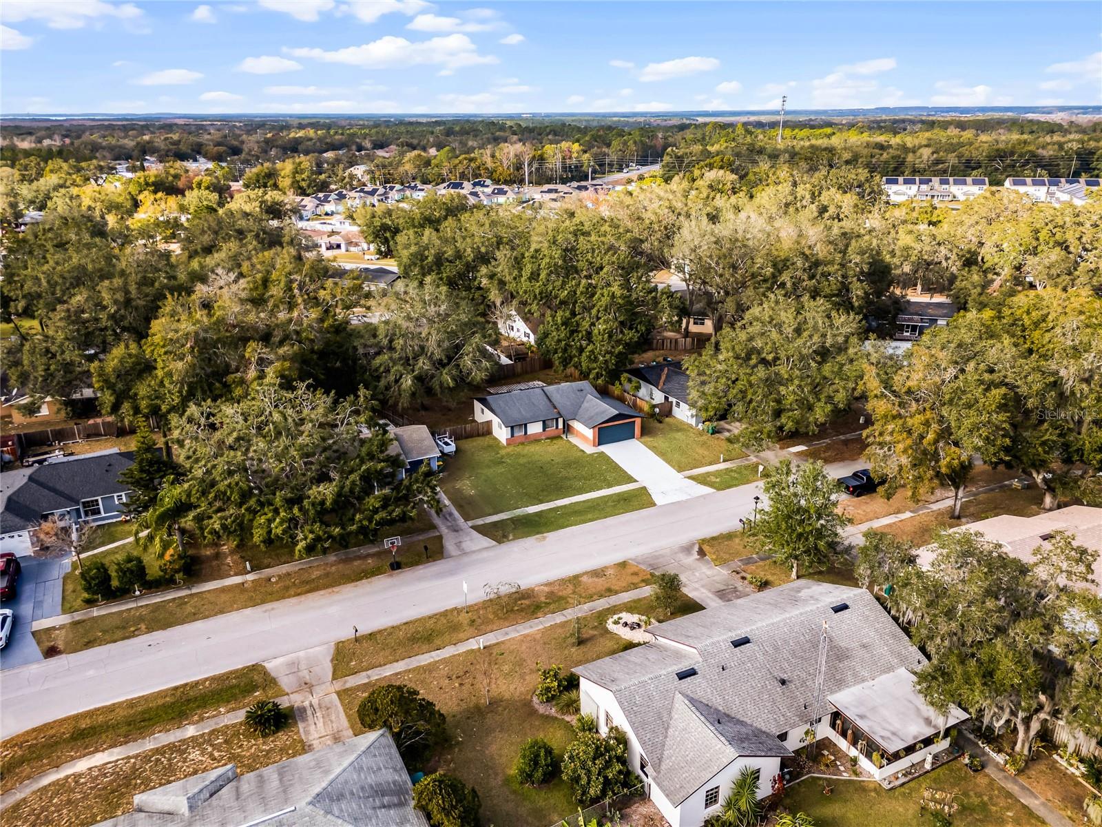 2725 LAKEWOOD LN, EUSTIS, FL, 32726