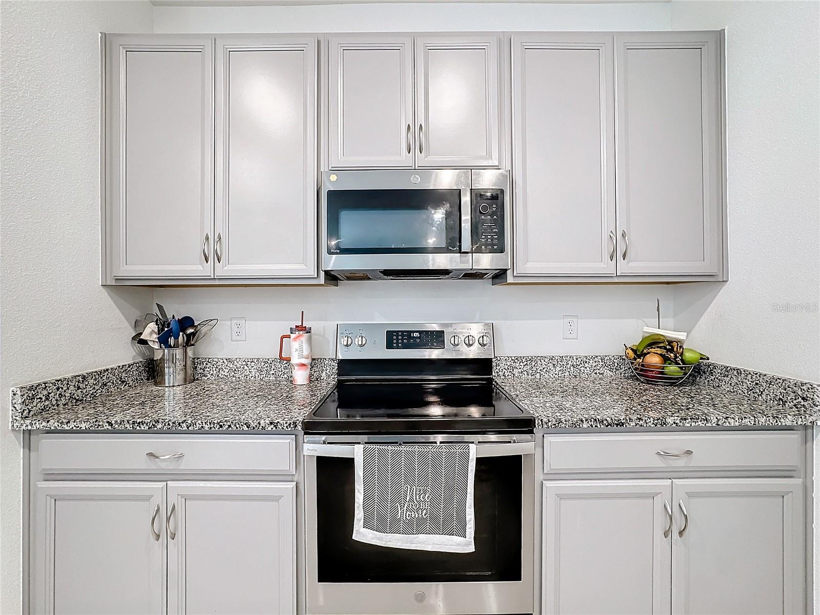 812 DEL PRADO DR, KISSIMMEE, FL, 34758