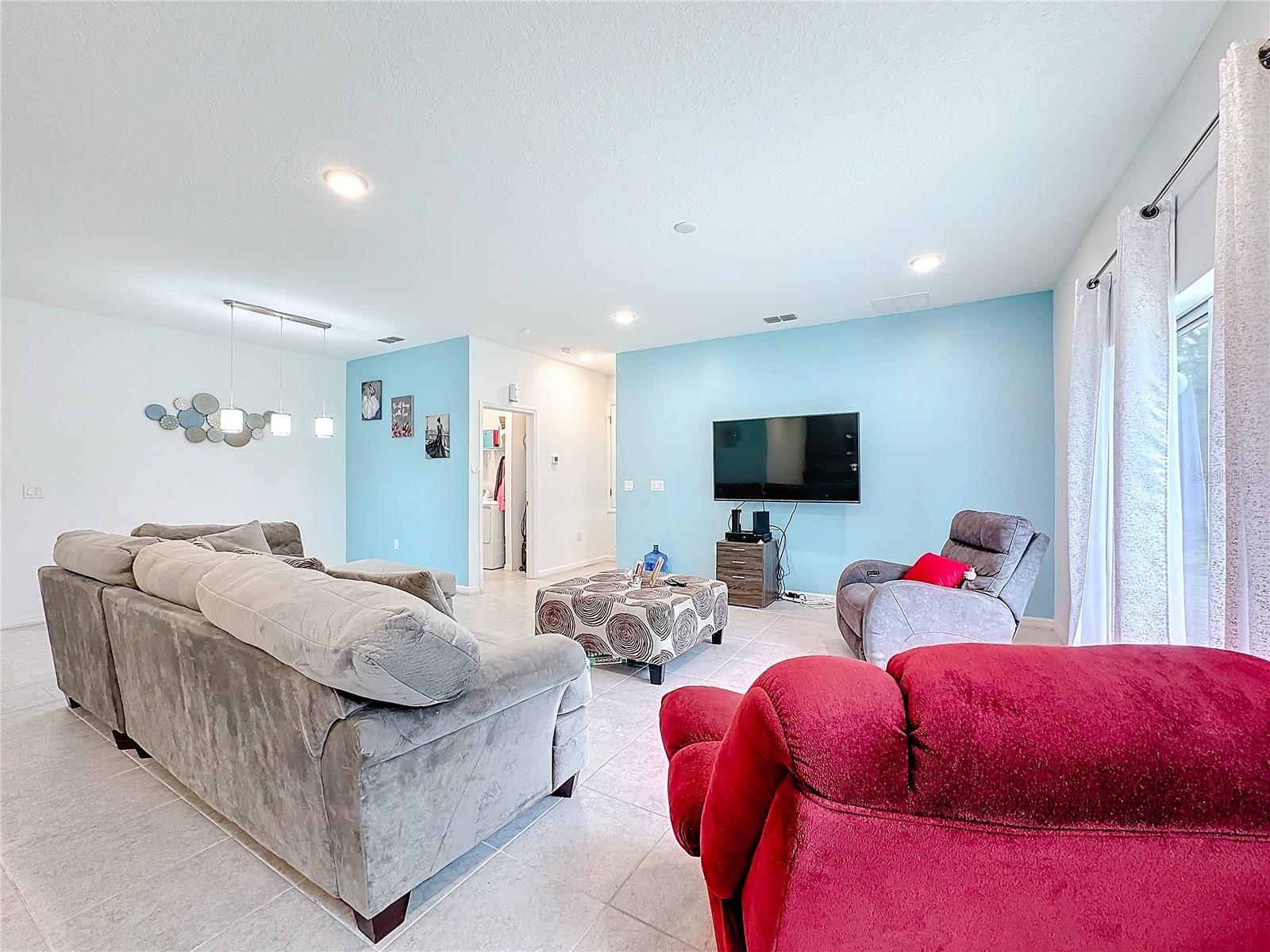 812 DEL PRADO DR, KISSIMMEE, FL, 34758