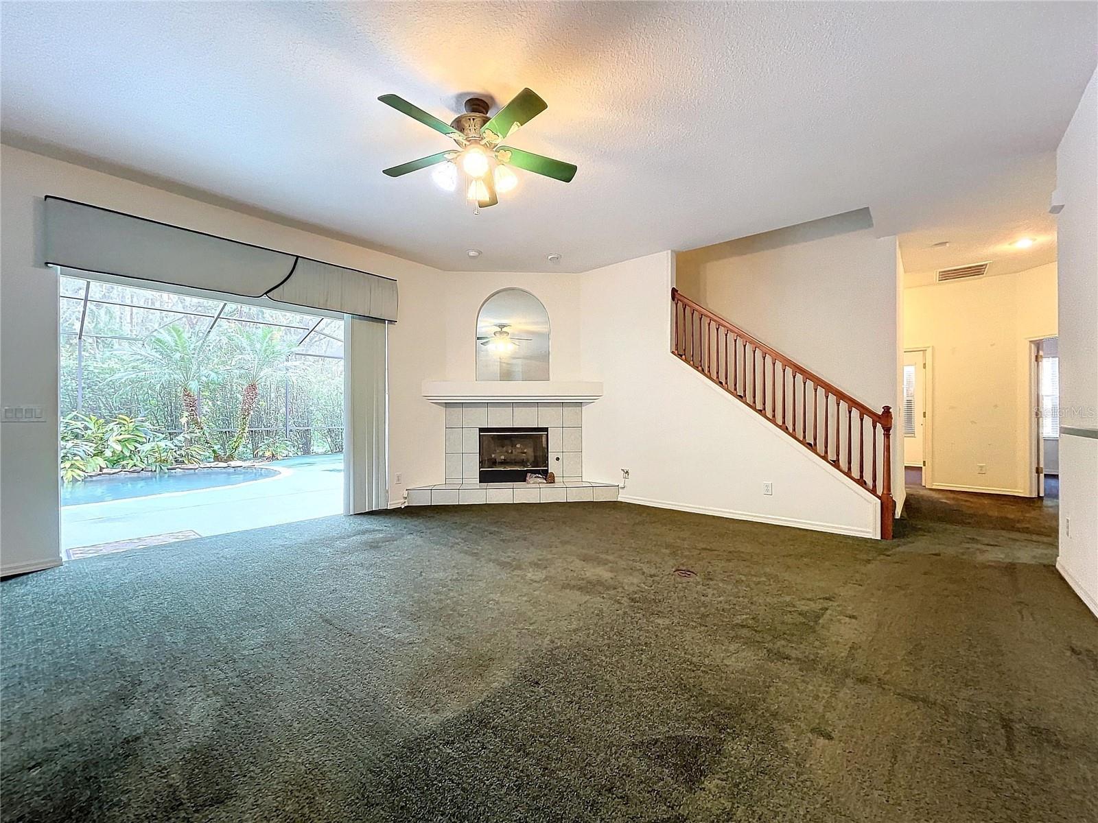 1542 DEERBOURNE DR, WESLEY CHAPEL, FL, 33543