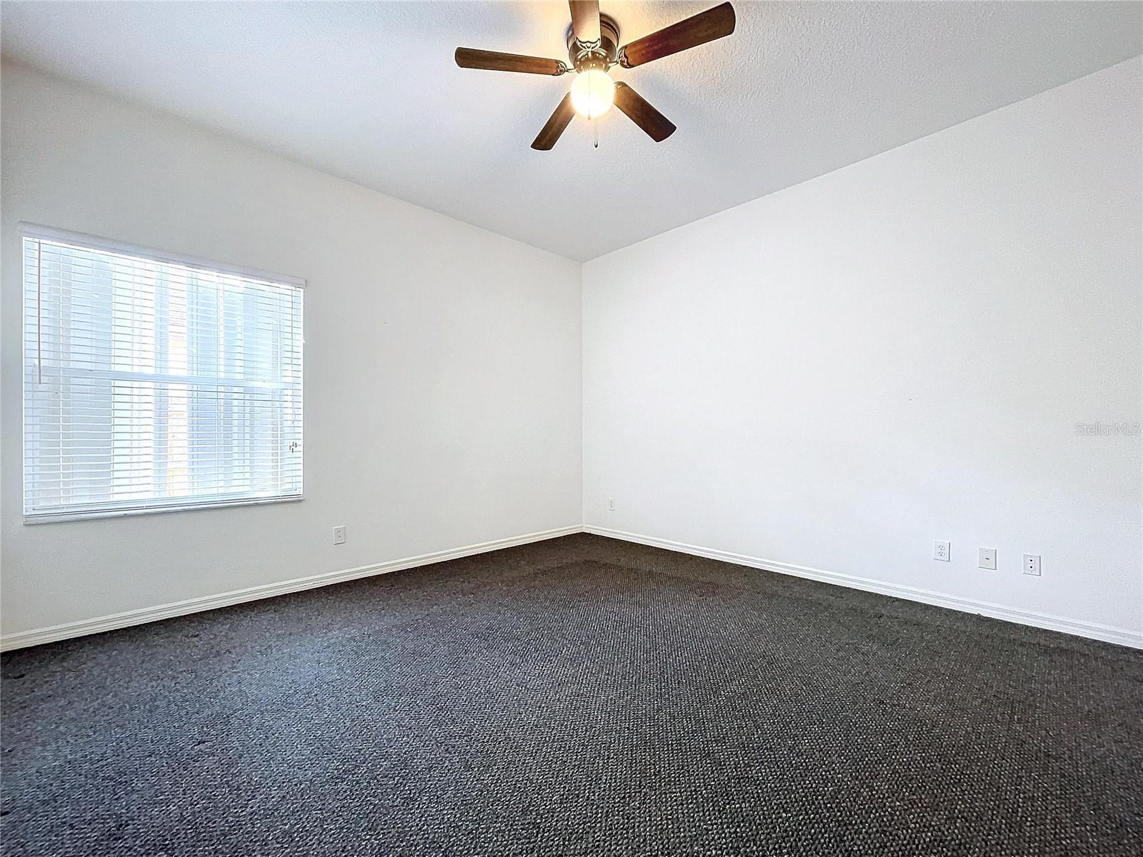 1542 DEERBOURNE DR, WESLEY CHAPEL, FL, 33543