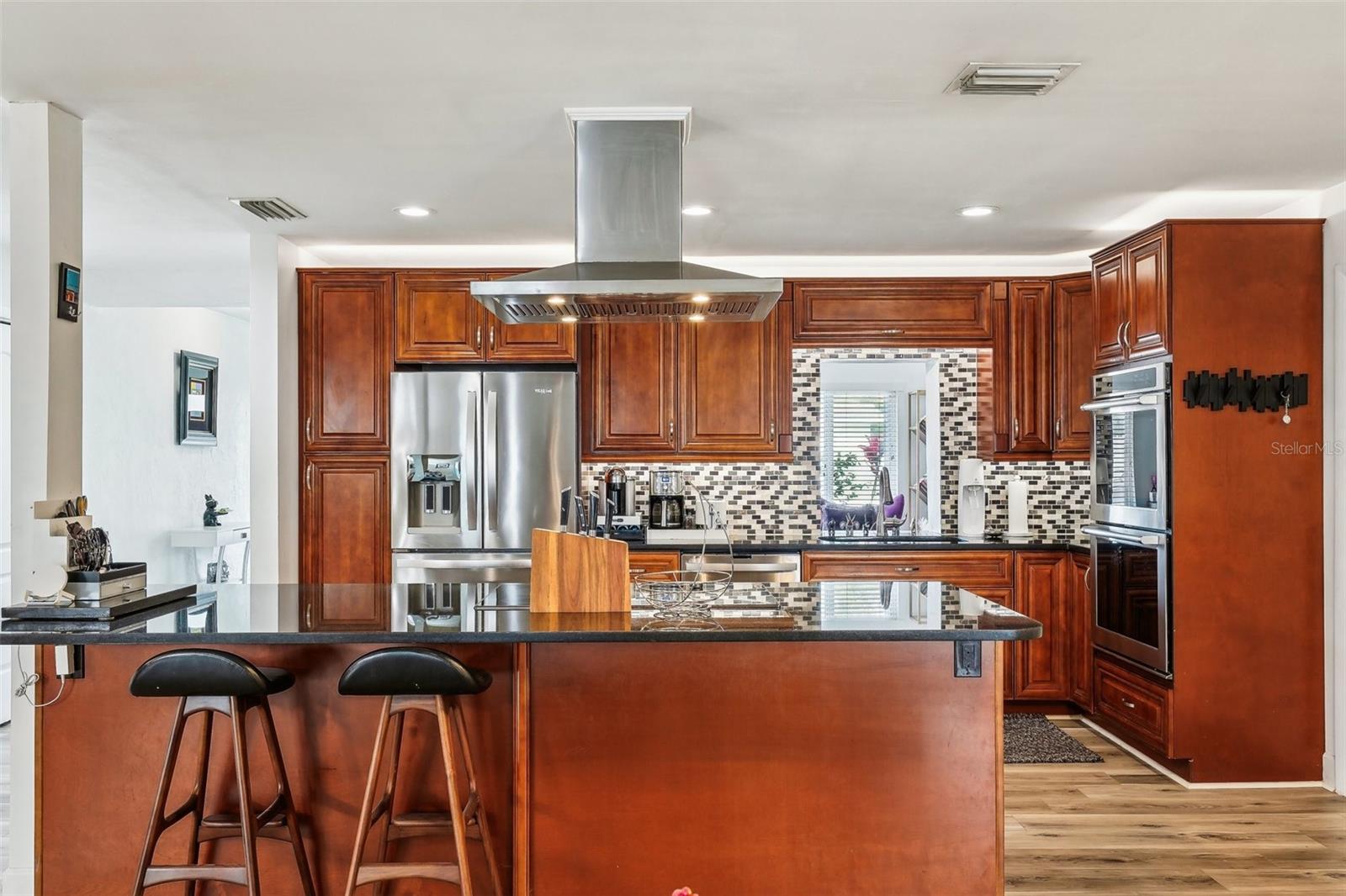 5900 35TH AVE N, ST PETERSBURG, FL, 33710