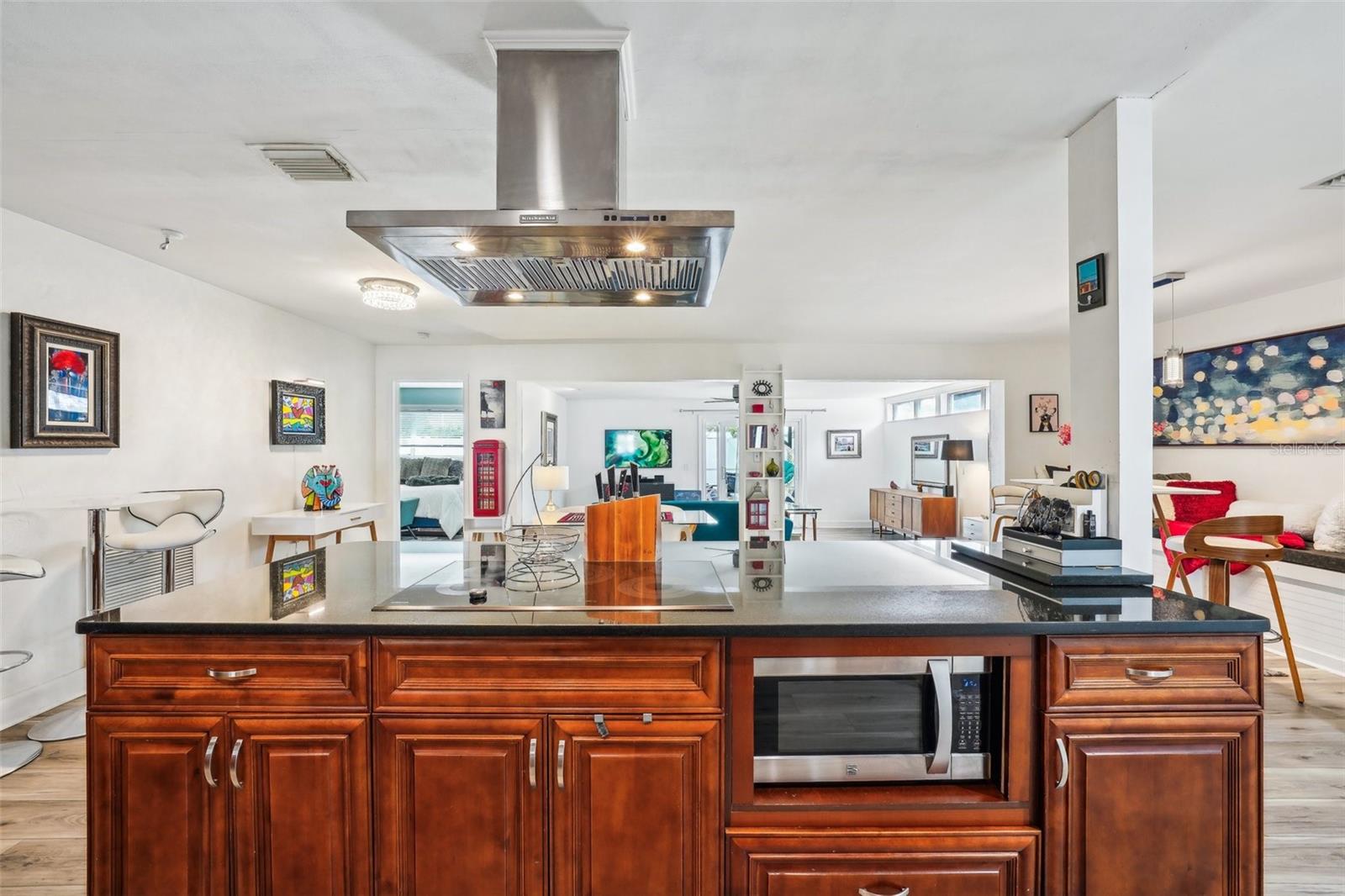 5900 35TH AVE N, ST PETERSBURG, FL, 33710