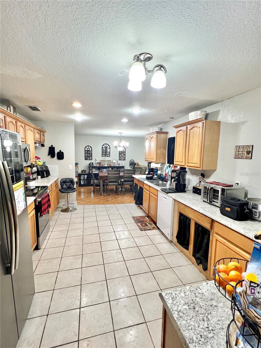37634 HIDDEN PARK CT, DADE CITY, FL, 33525