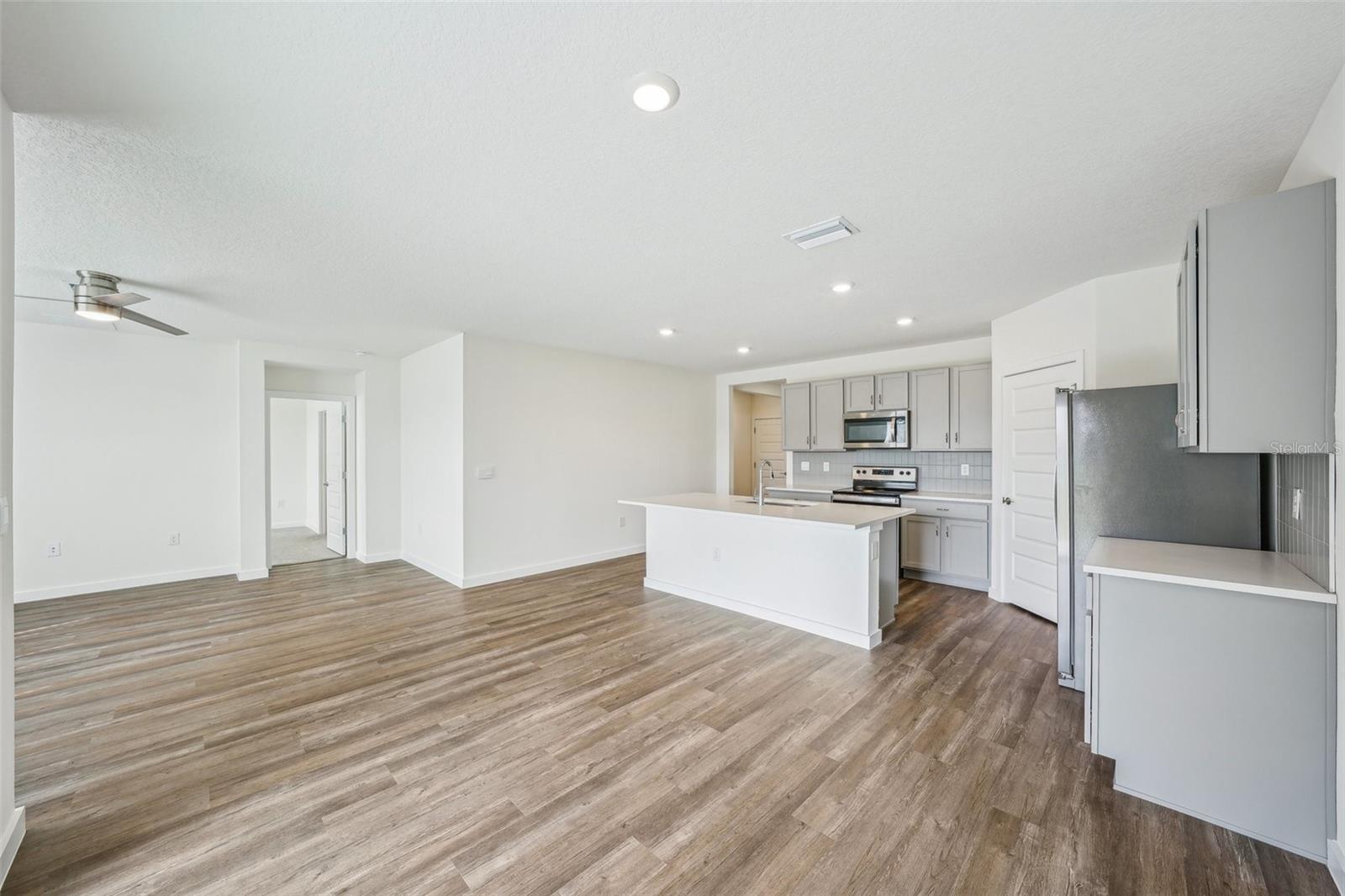 31814 OYSTER TRELLIS LN, WESLEY CHAPEL, FL, 33545