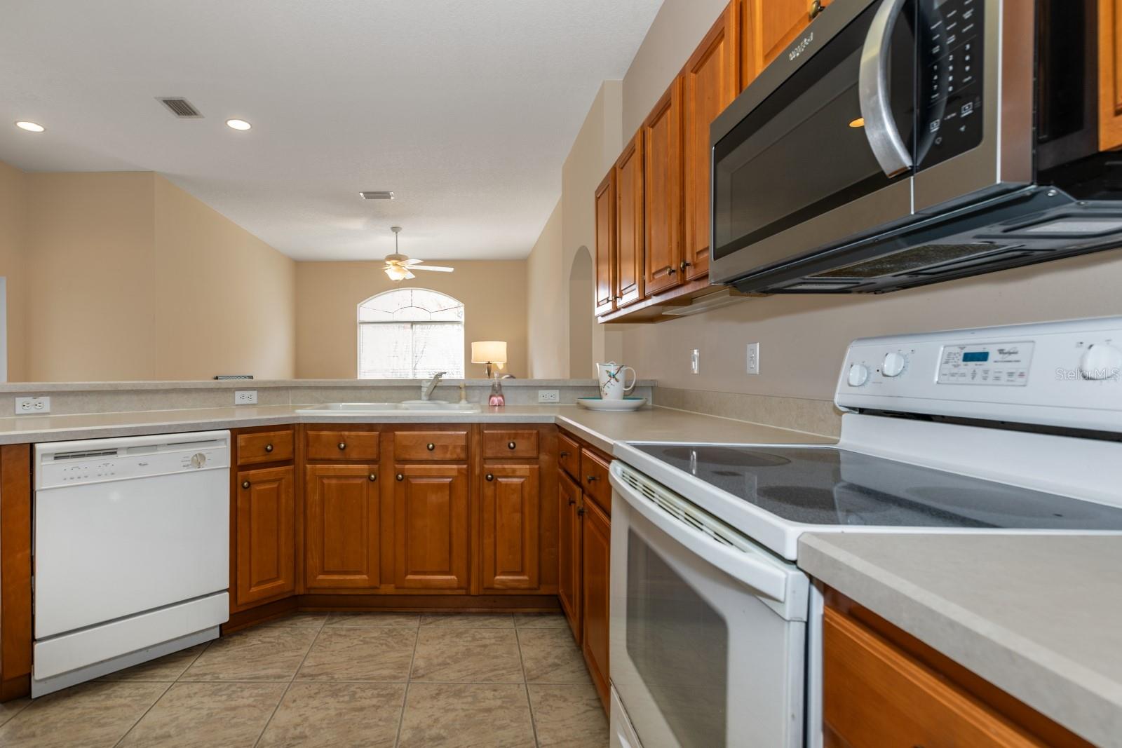 26908 HONEYMOON AVE, LEESBURG, FL, 34748