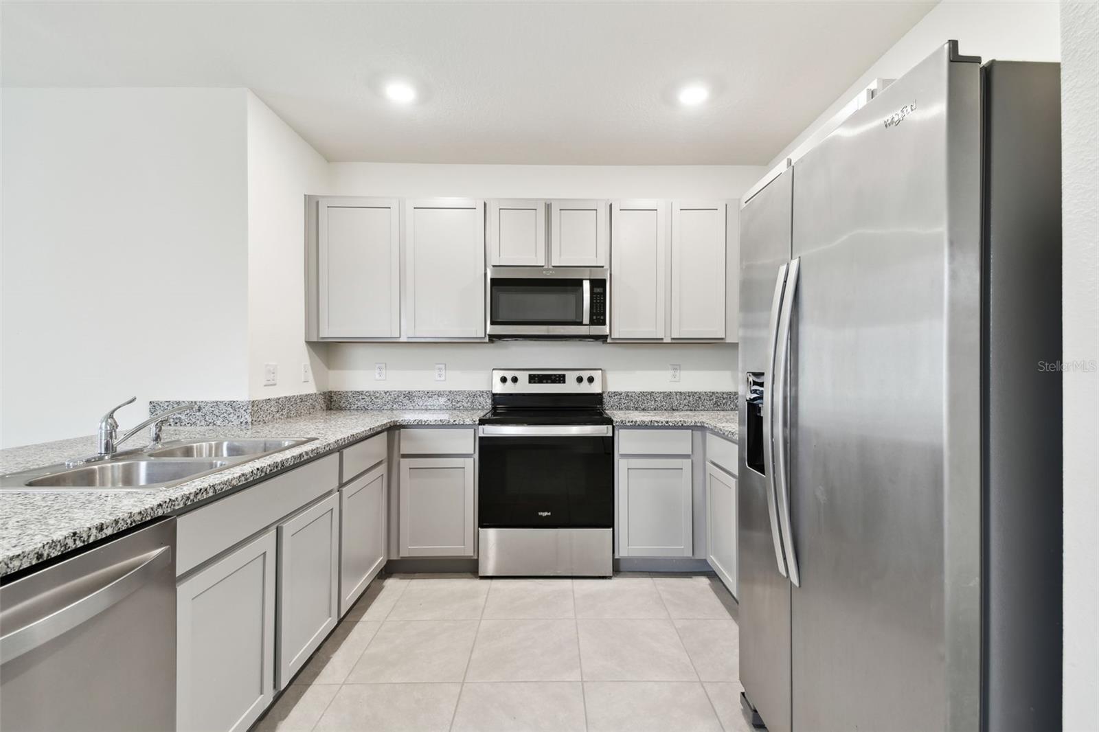 16933 TRITE BEND ST, WIMAUMA, FL, 33598