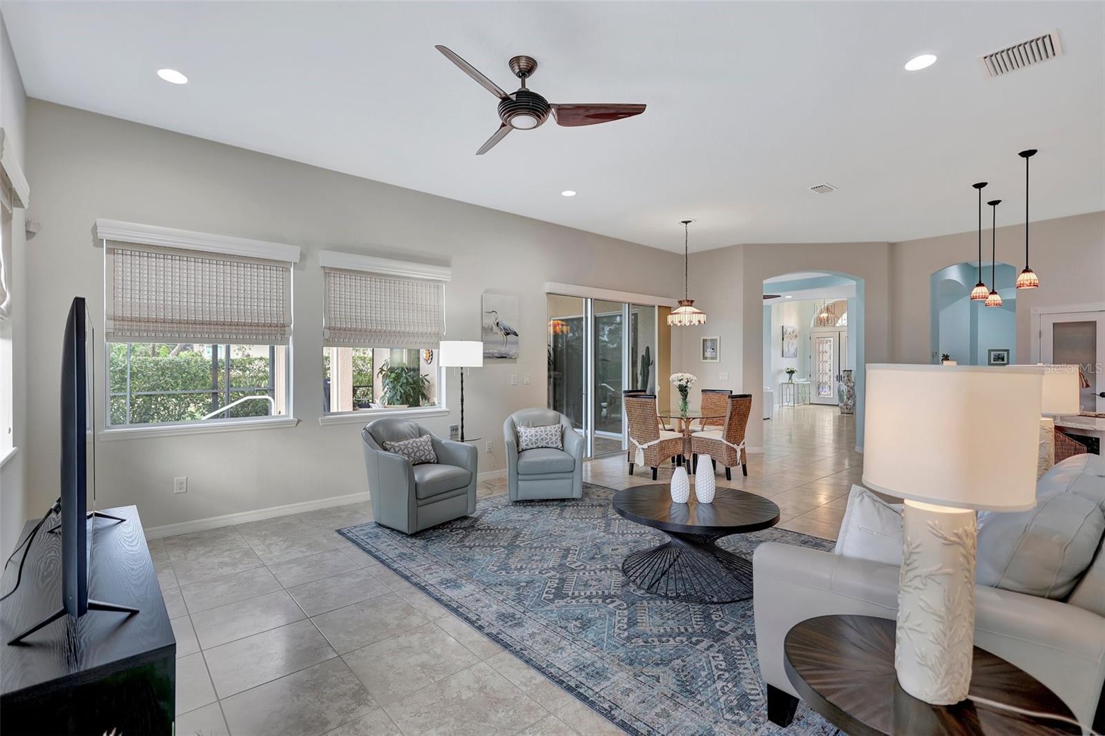 210 166TH ST NE, BRADENTON, FL, 34212