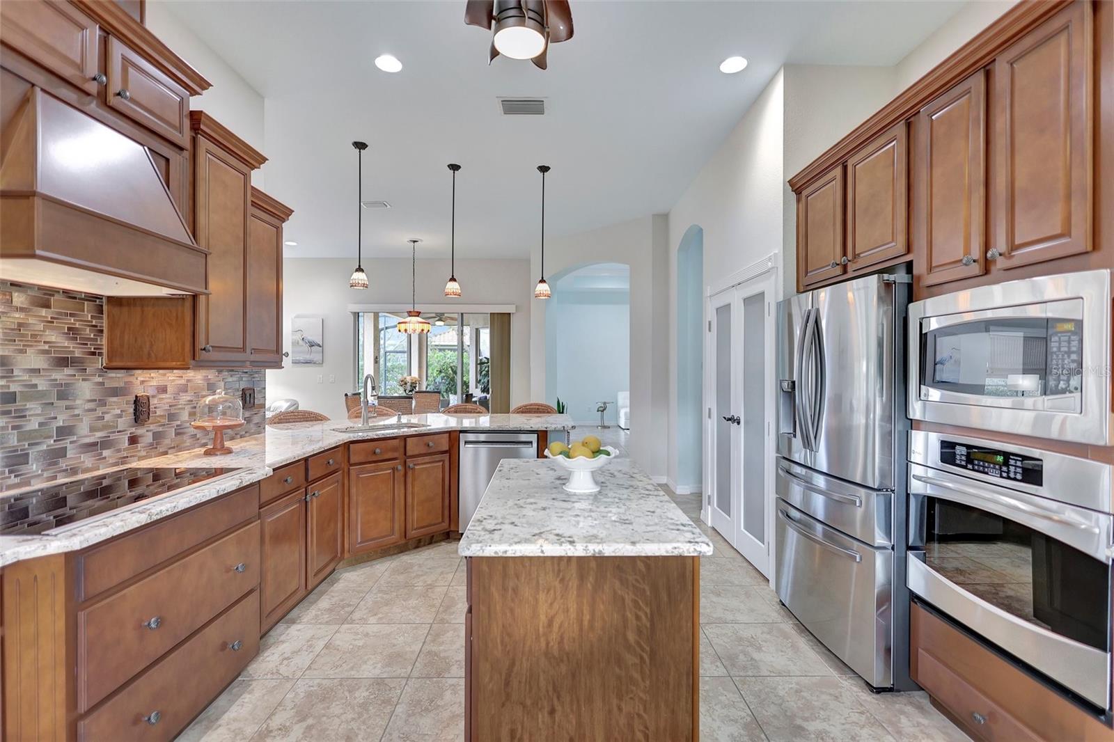 210 166TH ST NE, BRADENTON, FL, 34212